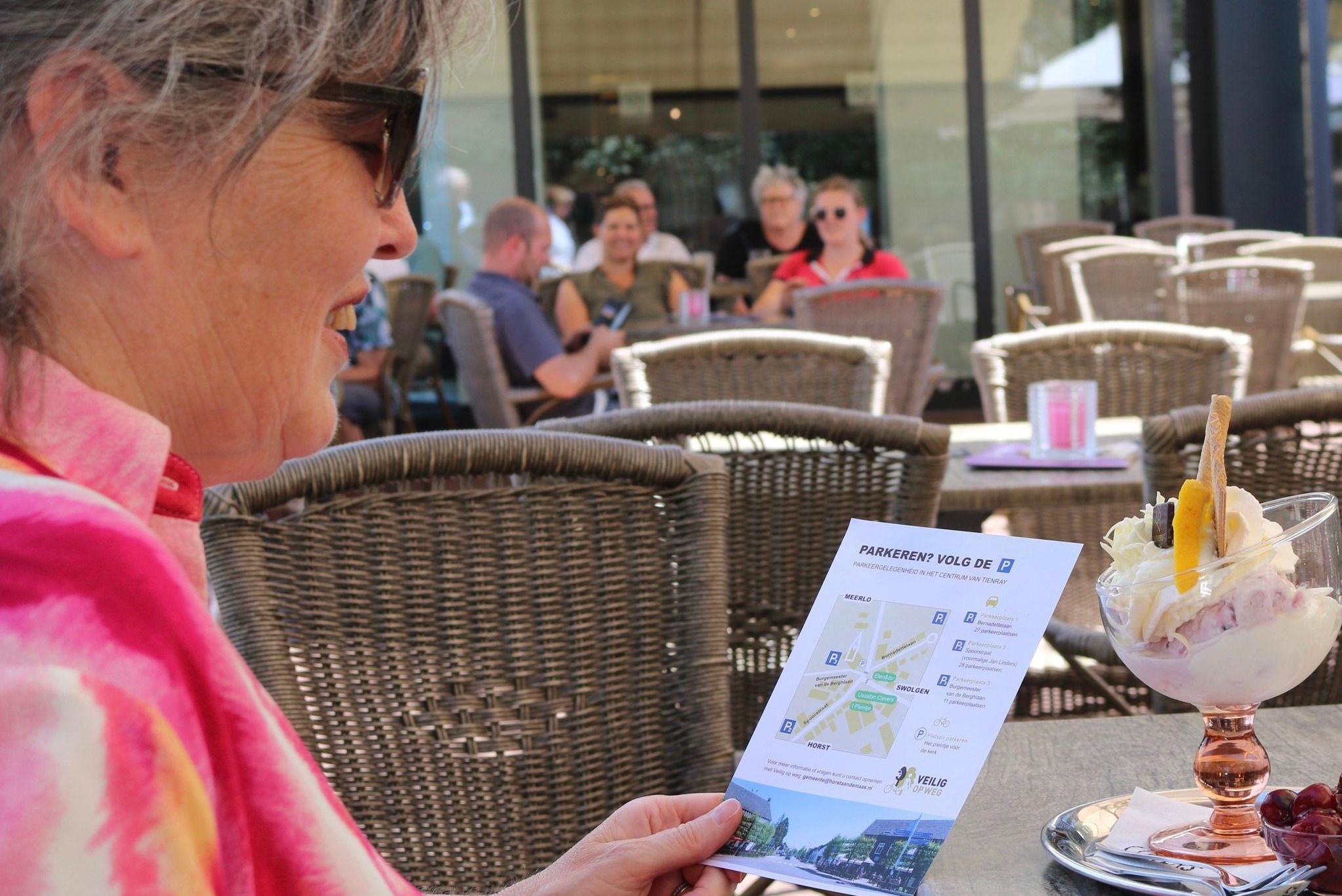Campagne voor betere spreiding parkeerdruk rondom vijfsprong in Tienray