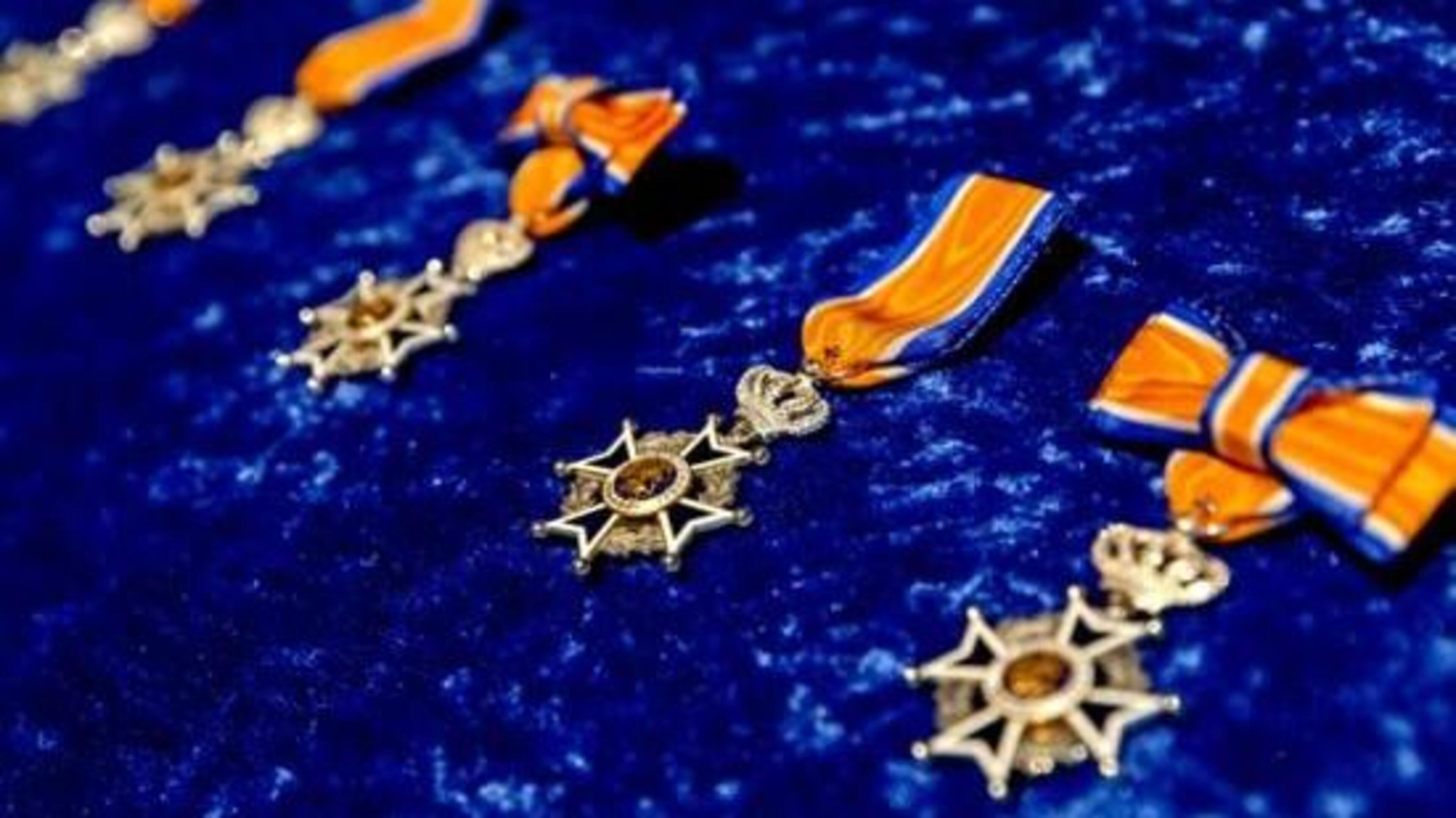 Burgemeester Alain Krijnen reikt vijftien lintjes uit in Eijsden-Margraten, Willeke van Ammelrooy be