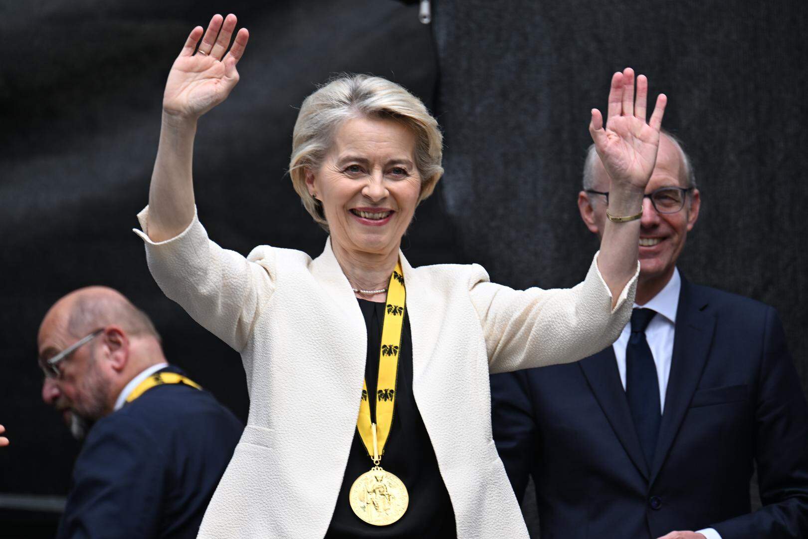 Ursula von der Leyen na de ontvangst van de Karelsprijs.