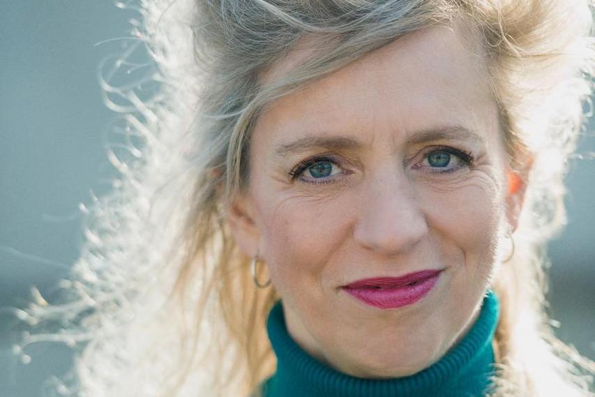 Suzanna Jansen vertelt over haar boek ‘De omwenteling of de eeuw van de