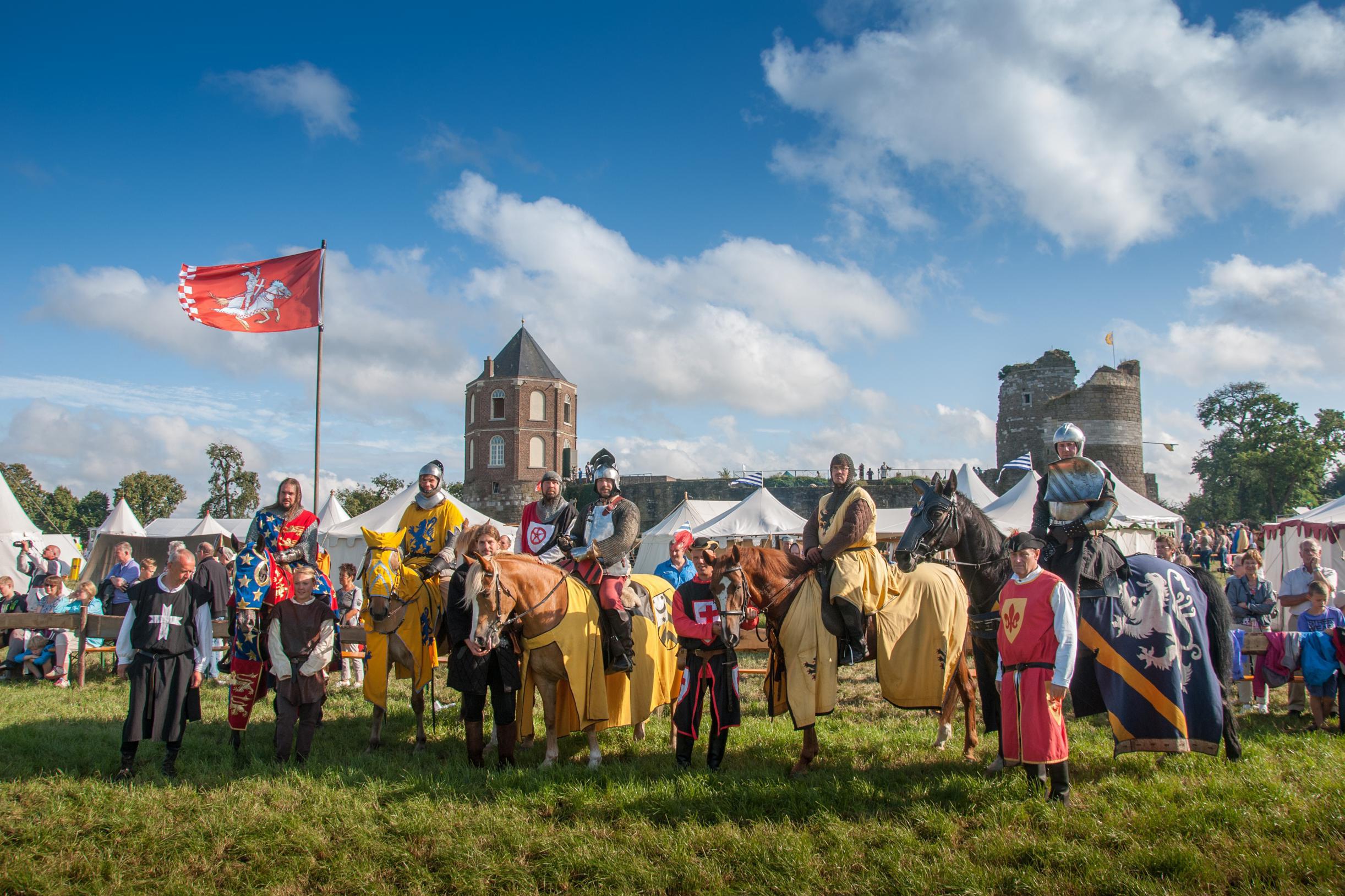 Middeleeuws Montfort laat oude tijden herleven in en om kasteel uit 1260