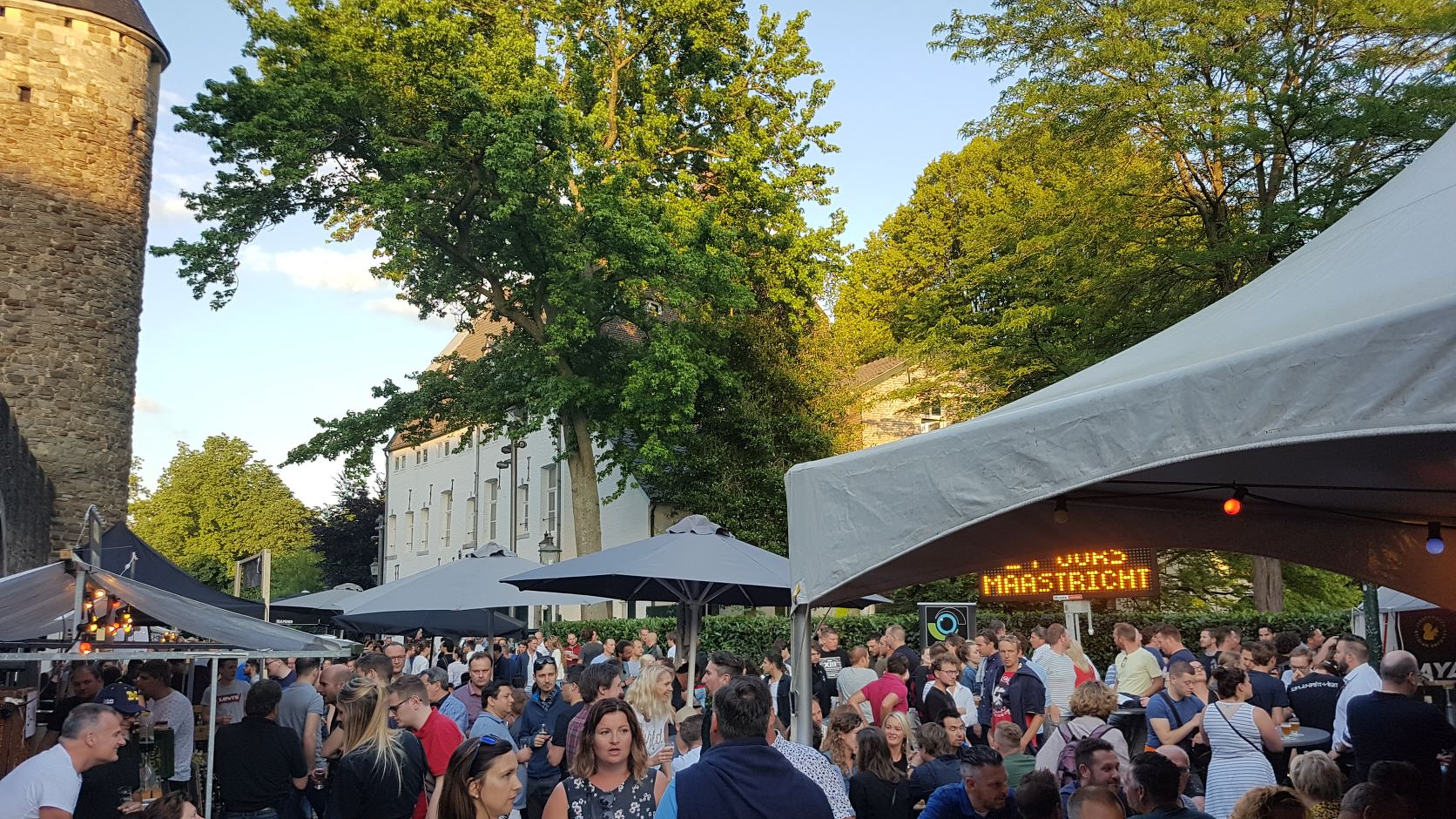Tijdens de elfde 24 uurs van Maastricht presenteren tachtig brouwerijen hun speciaalbieren