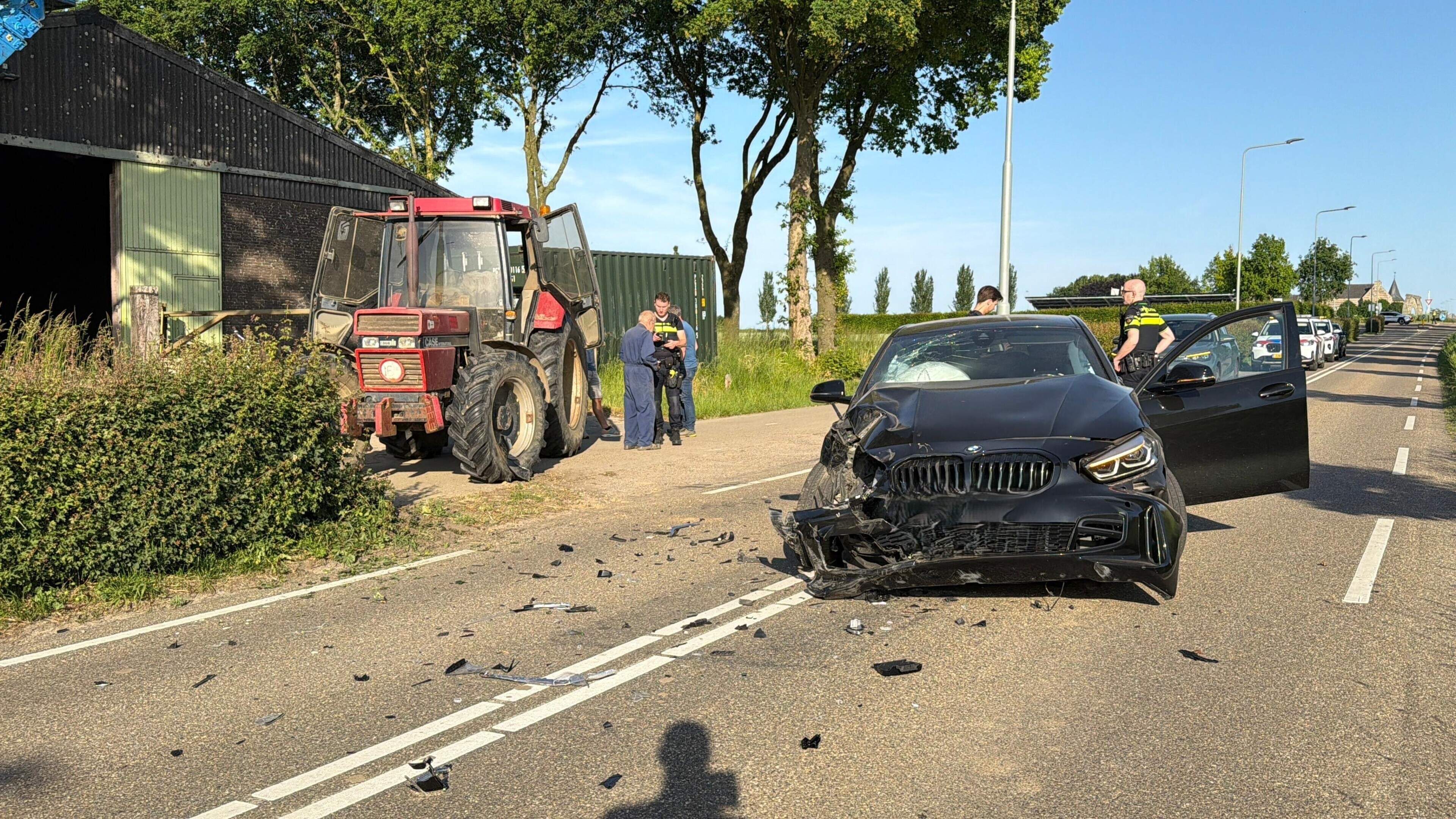Tractor en personenauto botsen in Valkenburg: flinke materiële schade