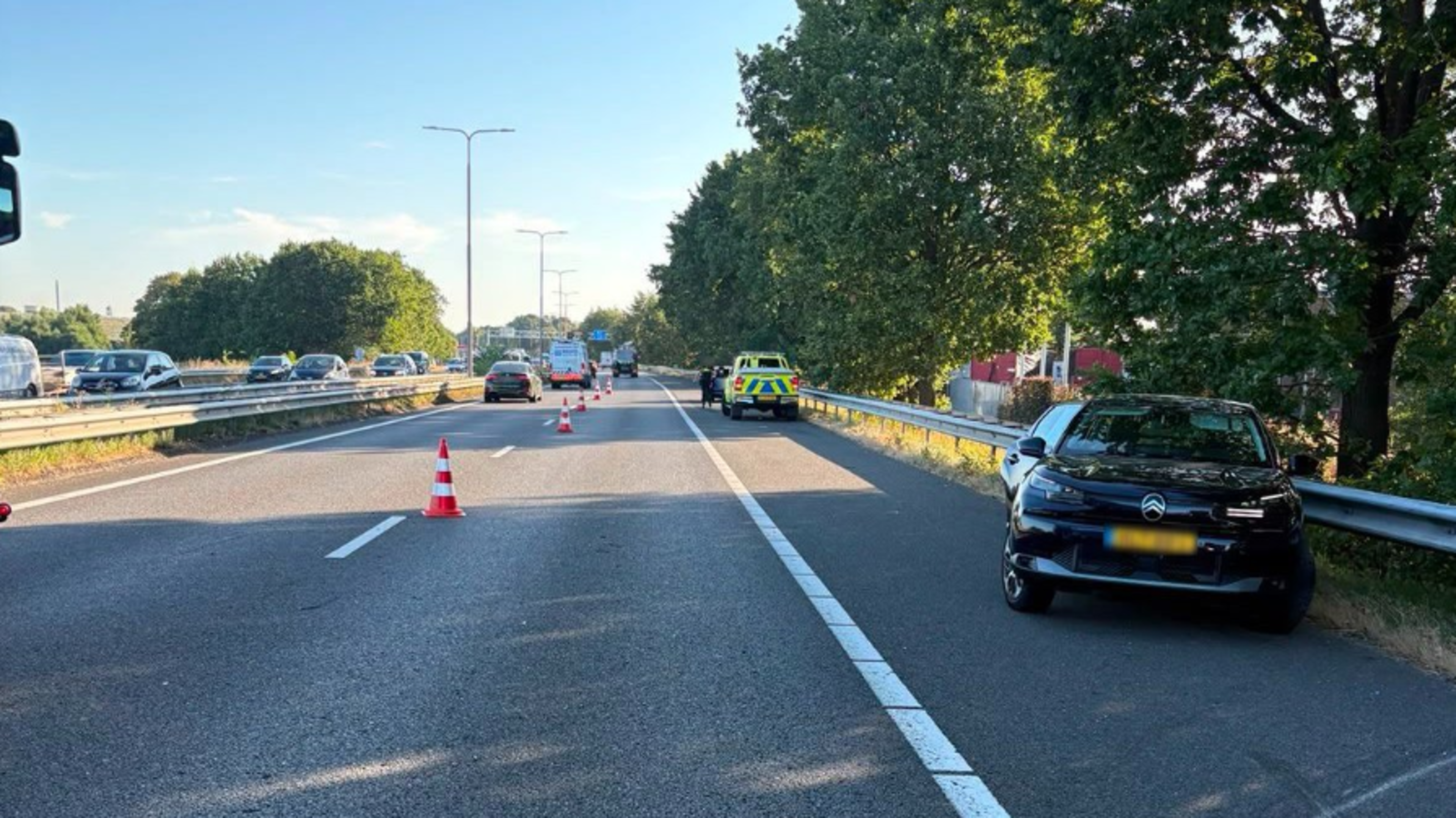 Vertraging op A2 vanwege ongeval met twee voertuigen bij Elsloo