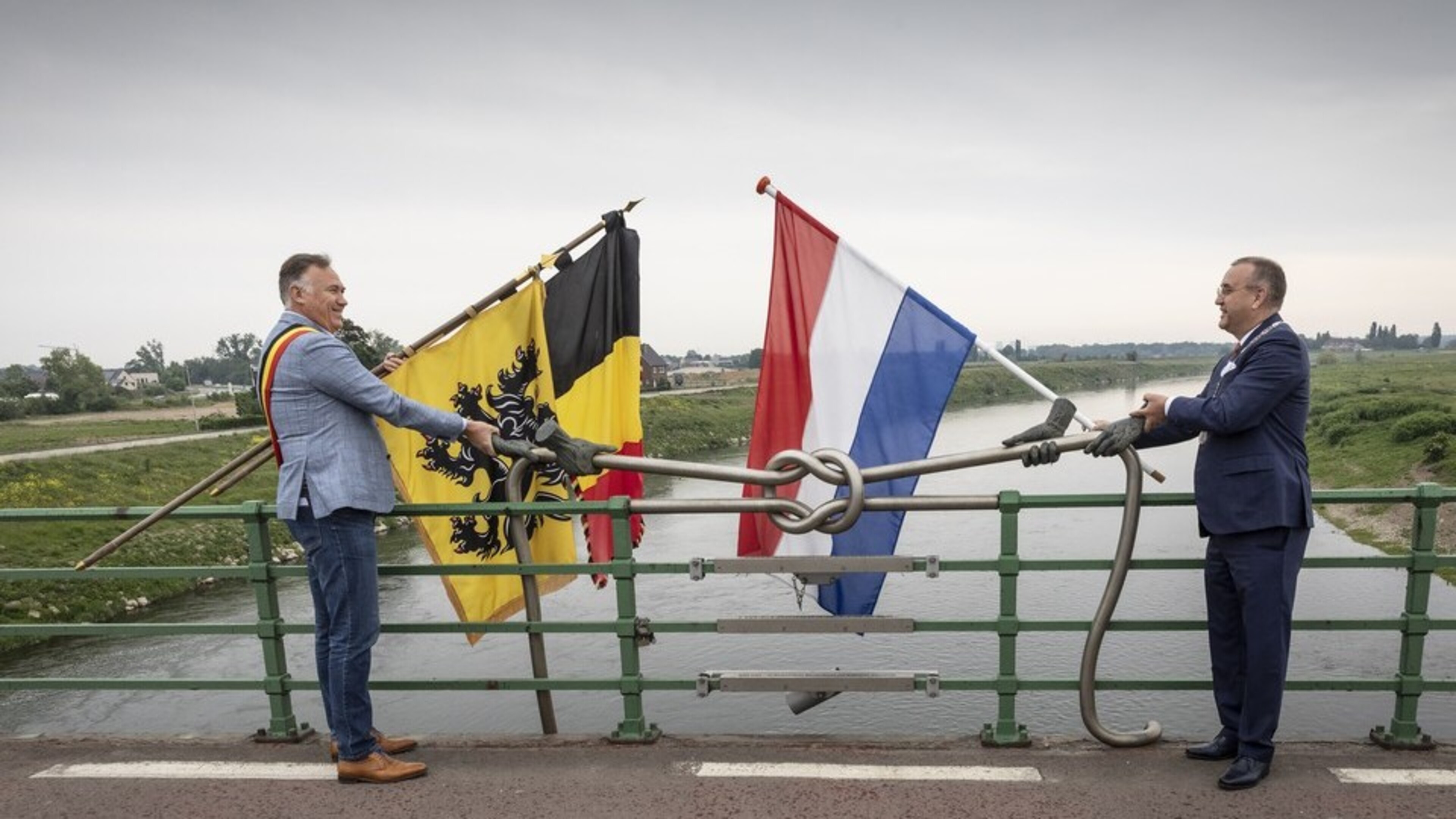 Renovatie Maasbrug tussen Maaseik en Roosteren