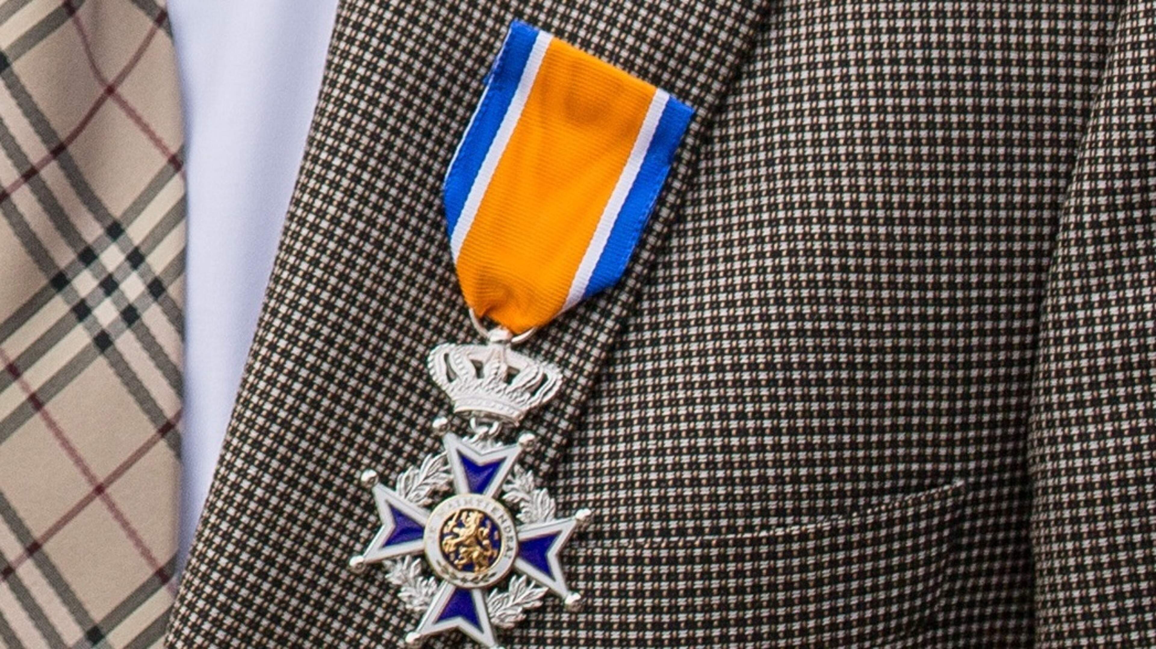 Zeventien Heerlenaren dit jaar verrast met een lintje