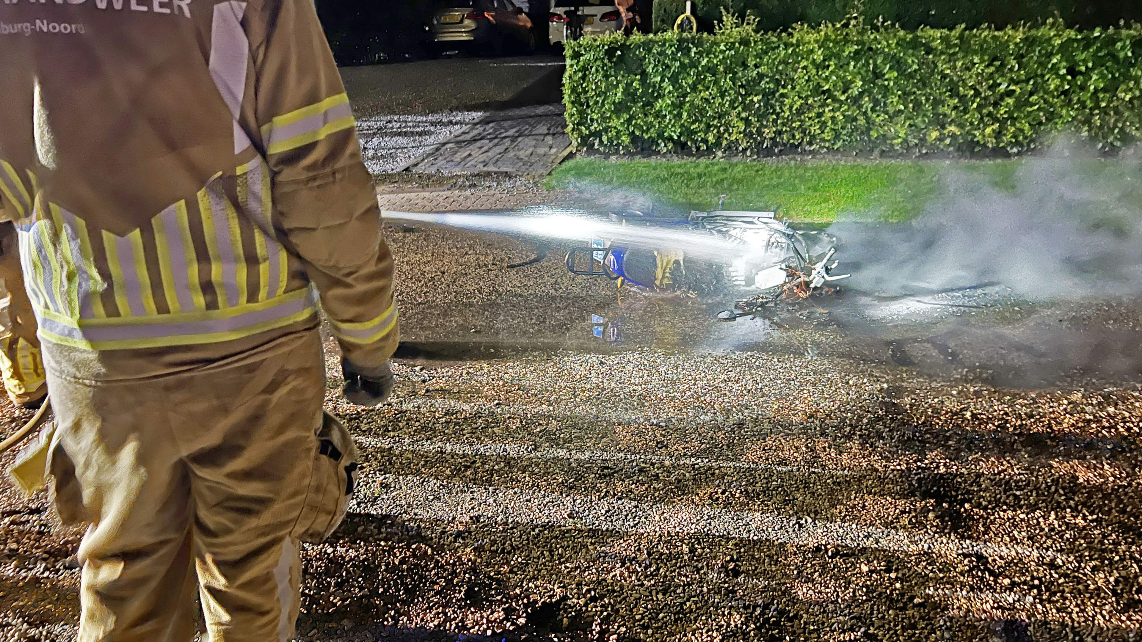Elektrische scooter vat vlam in achtertuin in Swalmen