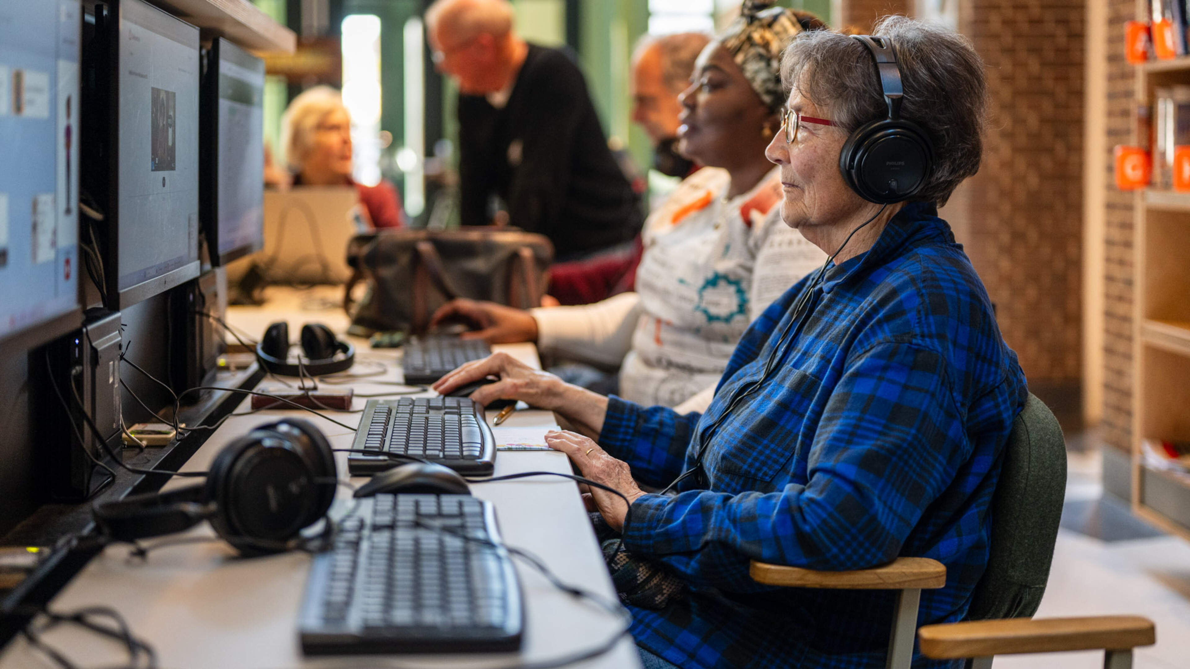 Samen digitaal sterk: gratis hulp en cursussen bij Bibliotheek Bergen