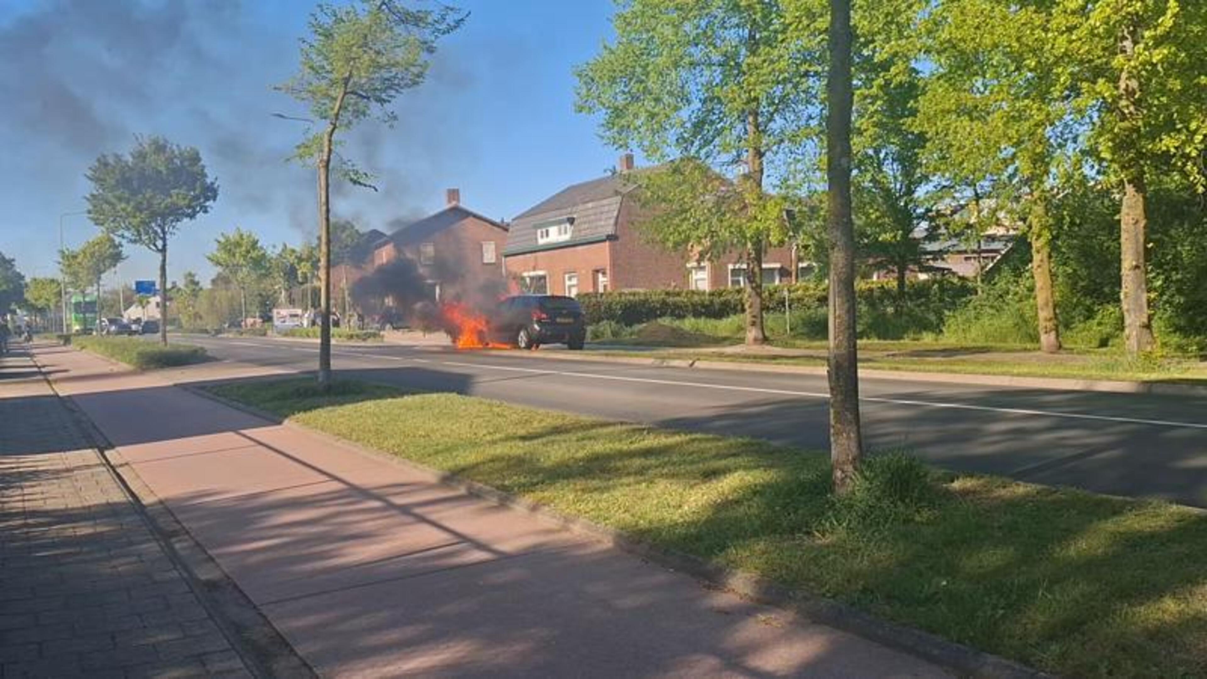 Autobrand in Velden