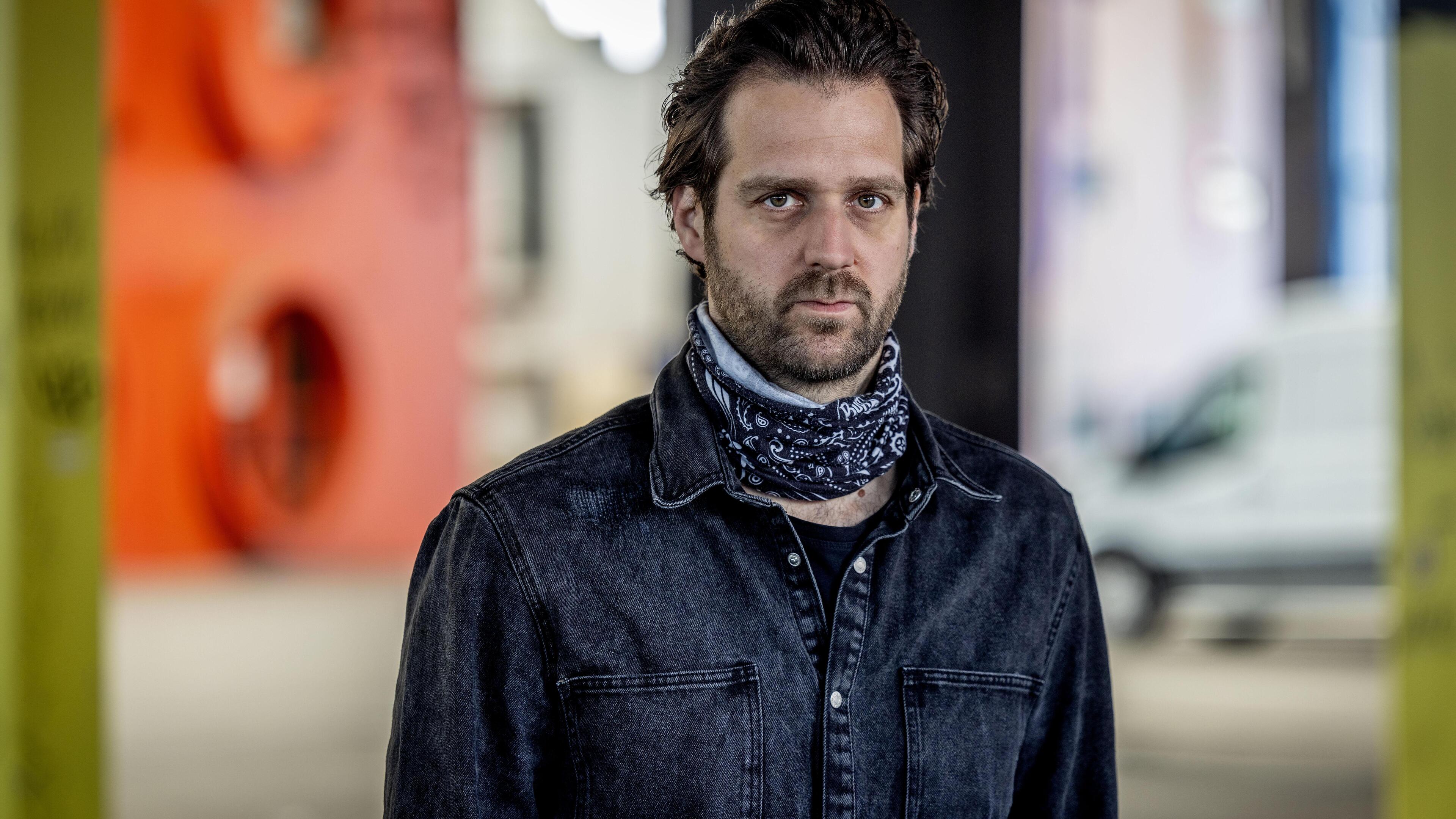 World Press Photo-winnaar Bram Janssen uit Maasbree hoorde de kogels om zijn oren suizen, maar vindt
