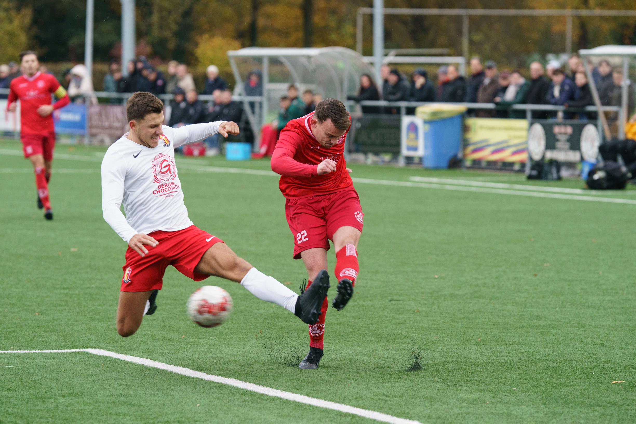 Vooruitblik op het amateurvoetbal in het Heuvelland: Reneerkens wil met ...