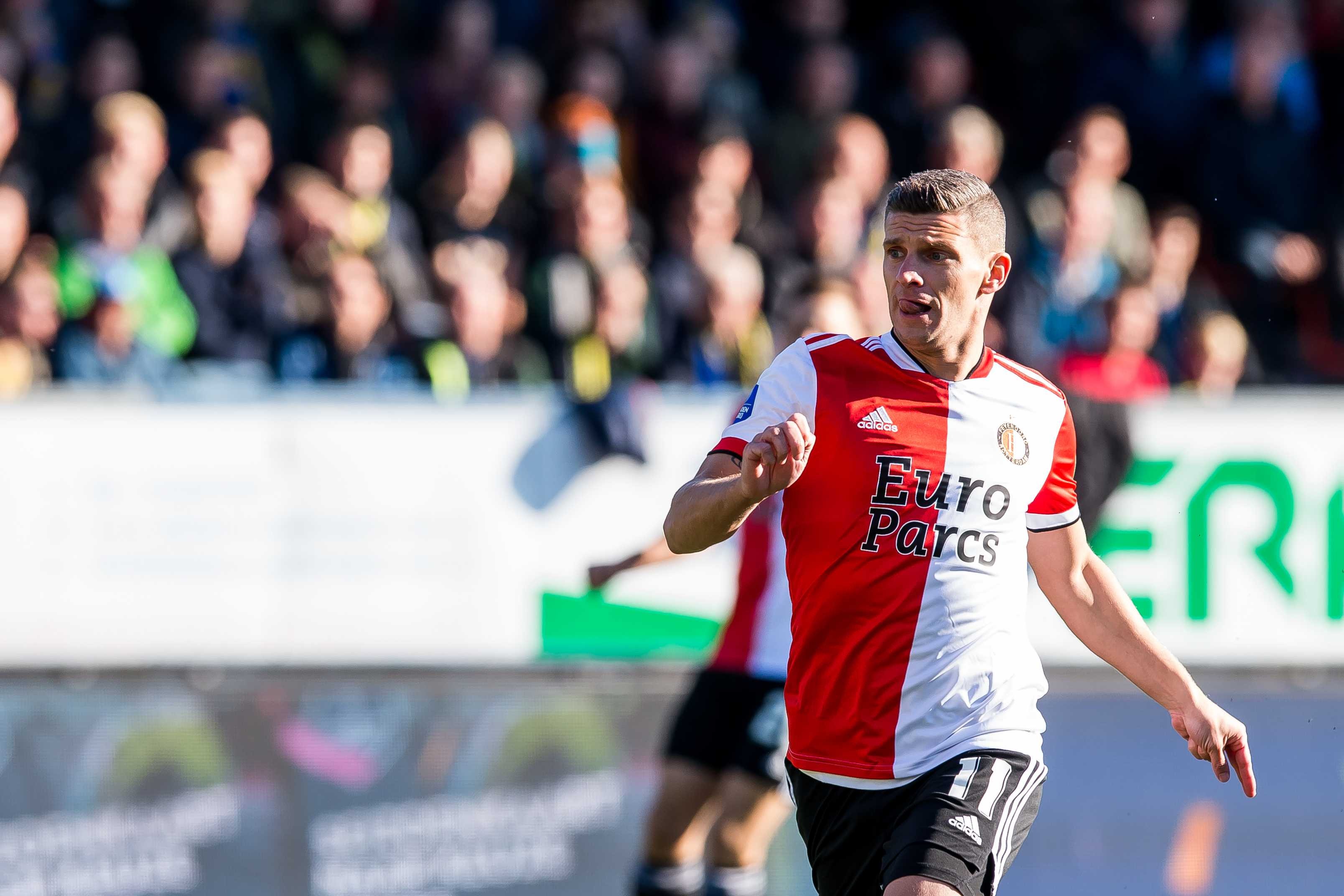 Niemand scoort zo vaak met het hoofd als de kleine Bryan Linssen