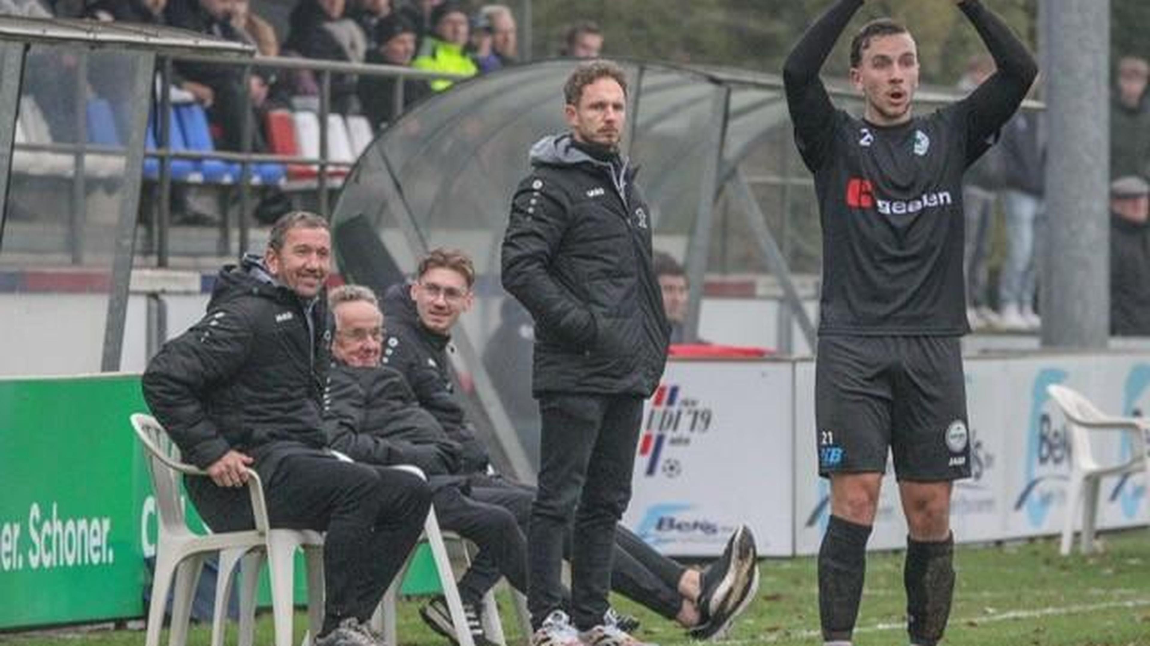 Meerssen en Groene Ster treffen kampioen, degradatiekraker voor EVV, Venray moet winnen en Wittenhor