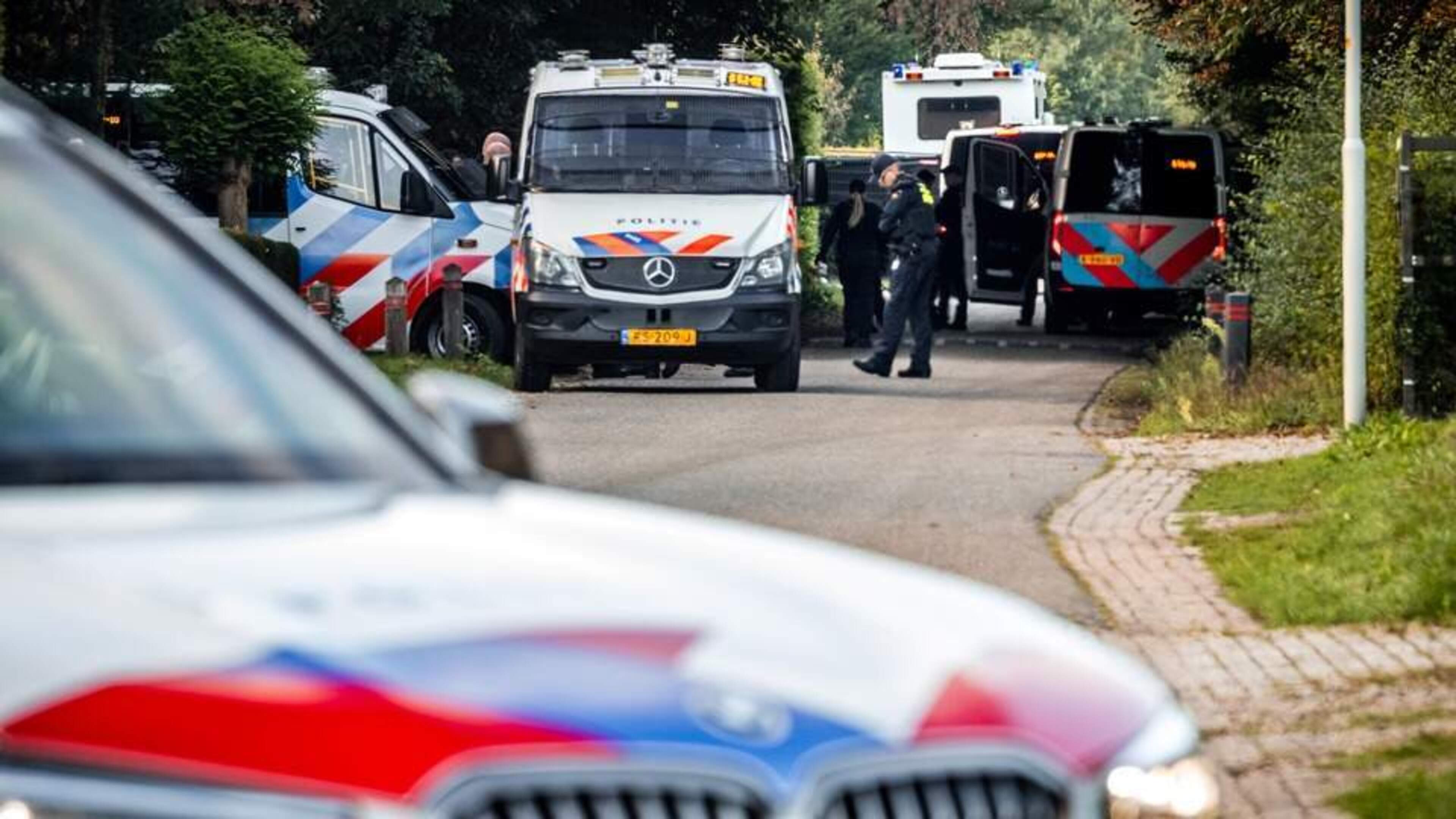 Belaagd pand Overasselt wordt jaar gesloten, bewoner krijgt gebiedsgebod voor twee weken