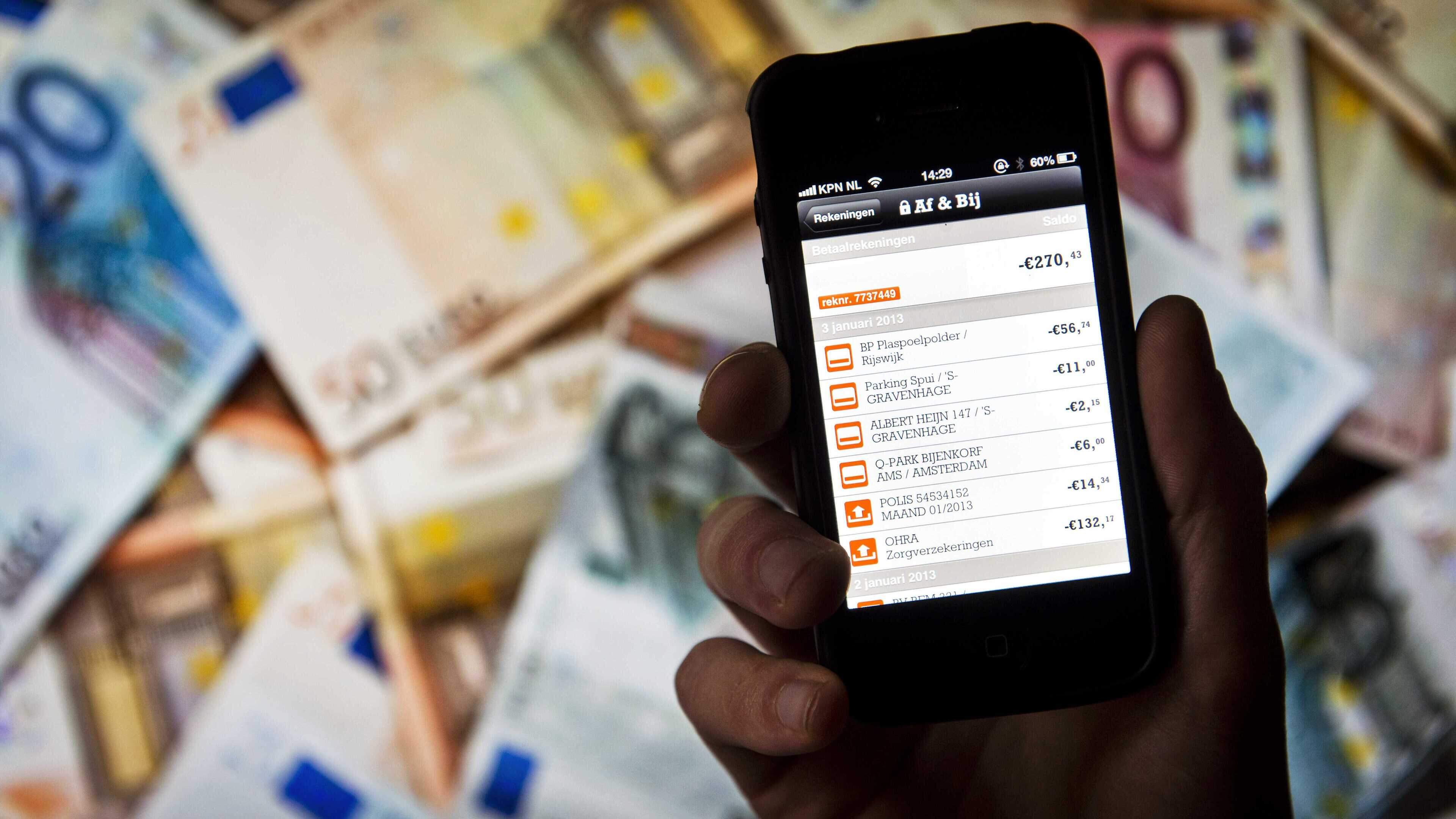 ‘Kan ik nog wel mobiel bankieren met mijn telefoon?’ Bibliotheek in Venray helpt bij vragen over ban