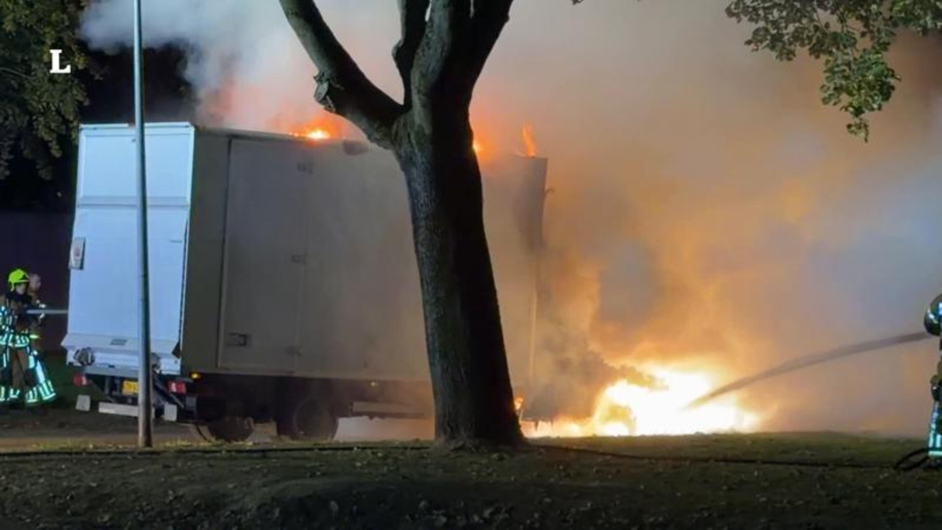 Bakwagen uitgebrand Maastricht.
