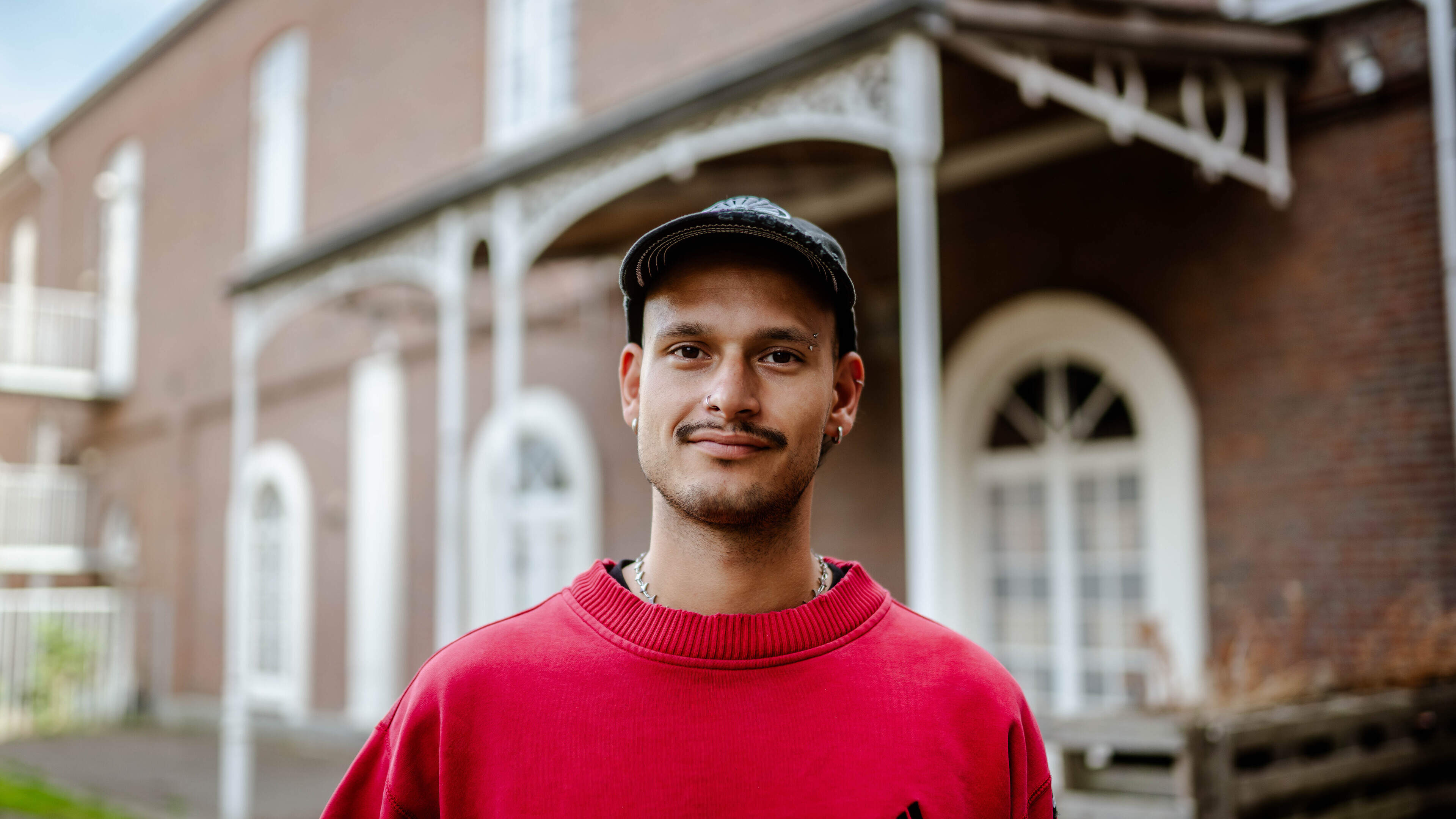 Kiran (26) miste ‘vette plek’ in Sittard, nu doet hij er alles aan om uitgaansleven op te krikken: ‘