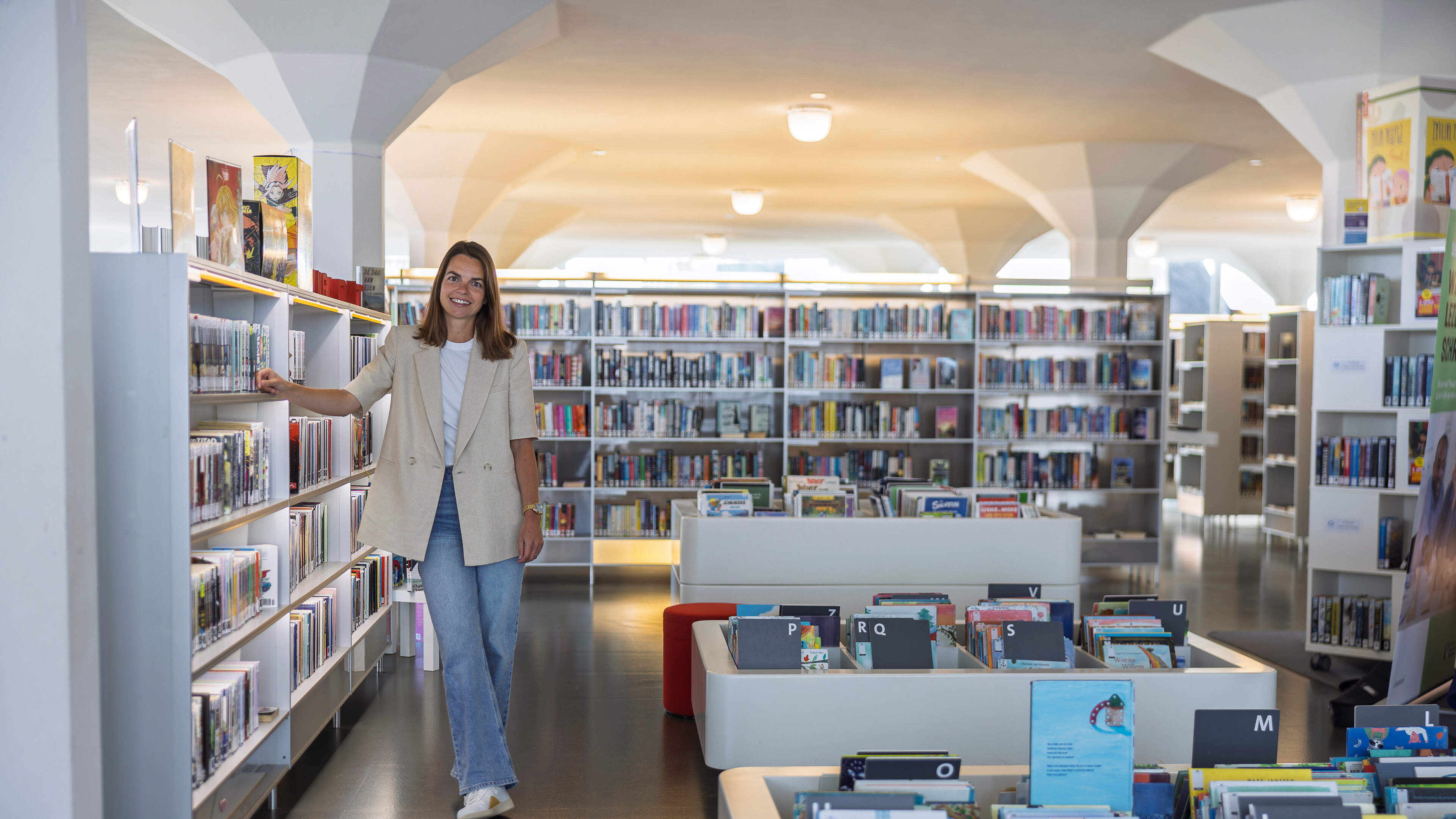Docent Linda uit Hoensbroek promoveert op jeugdboeken: ‘Young Adult is geen wondermiddel om jongeren