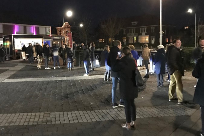 Frietje Van Wolde blijkt (iets té) populair in Maastricht: rij van vijftig mensen