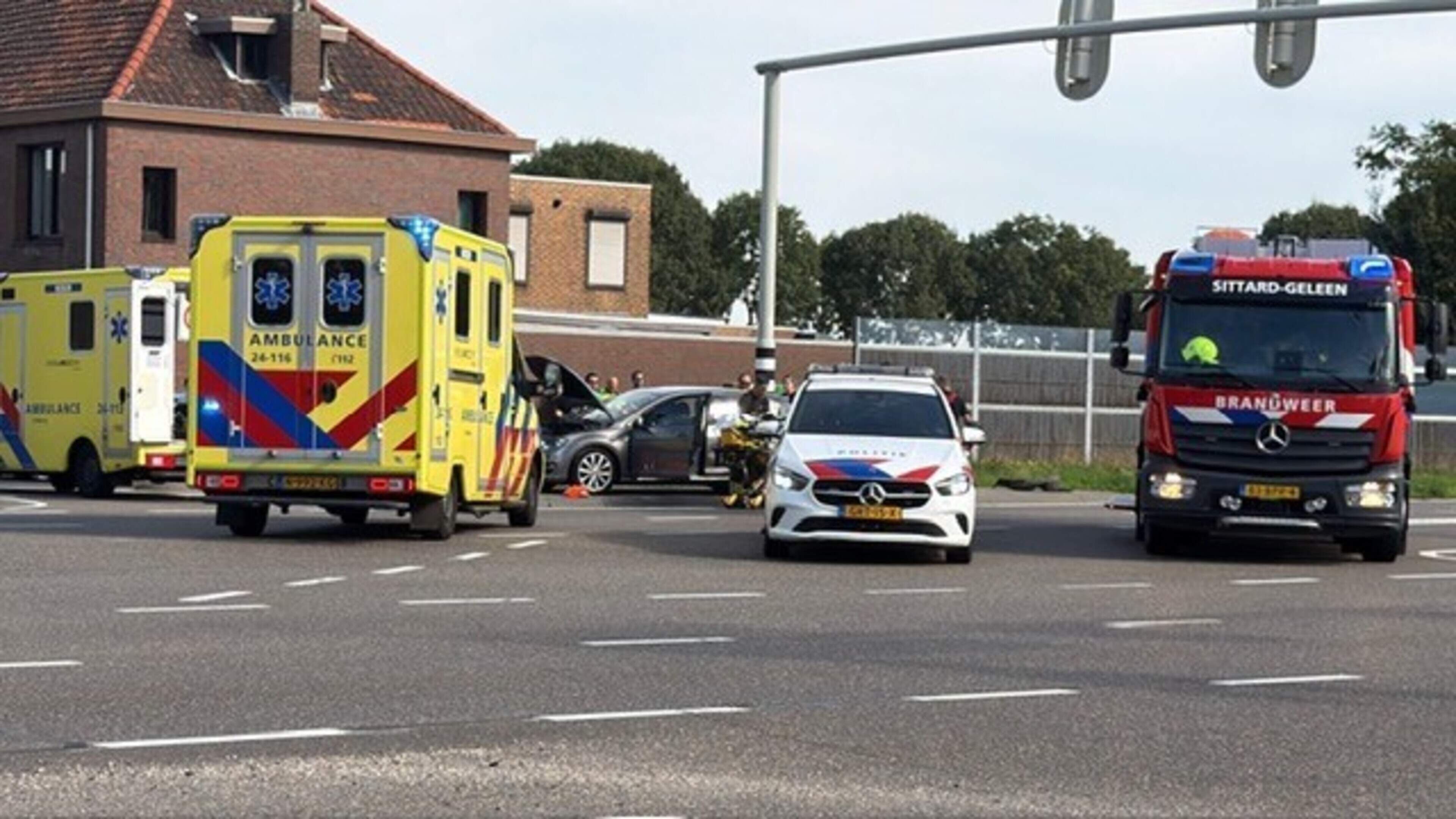 Twee gewonden bij ongeval met vier auto’s op Urmonderbaan