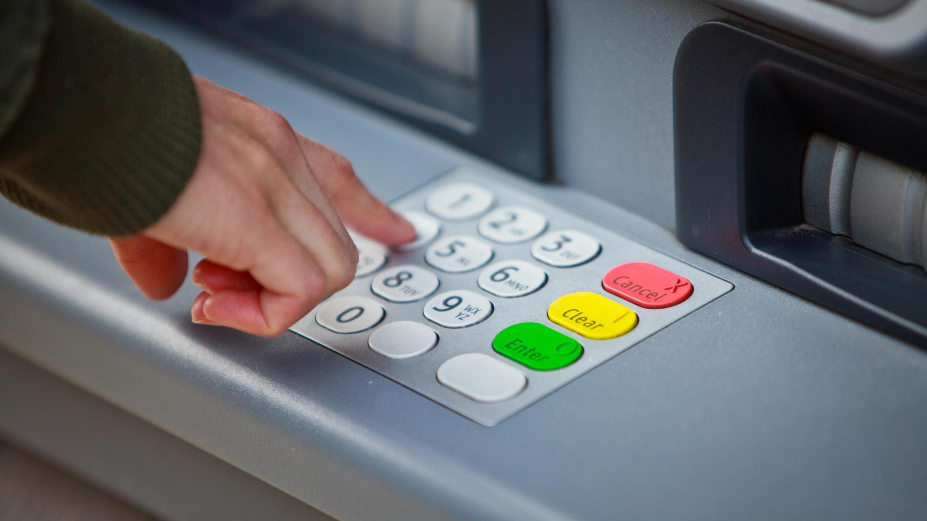 Honderden geldautomaten voorgoed gesloten