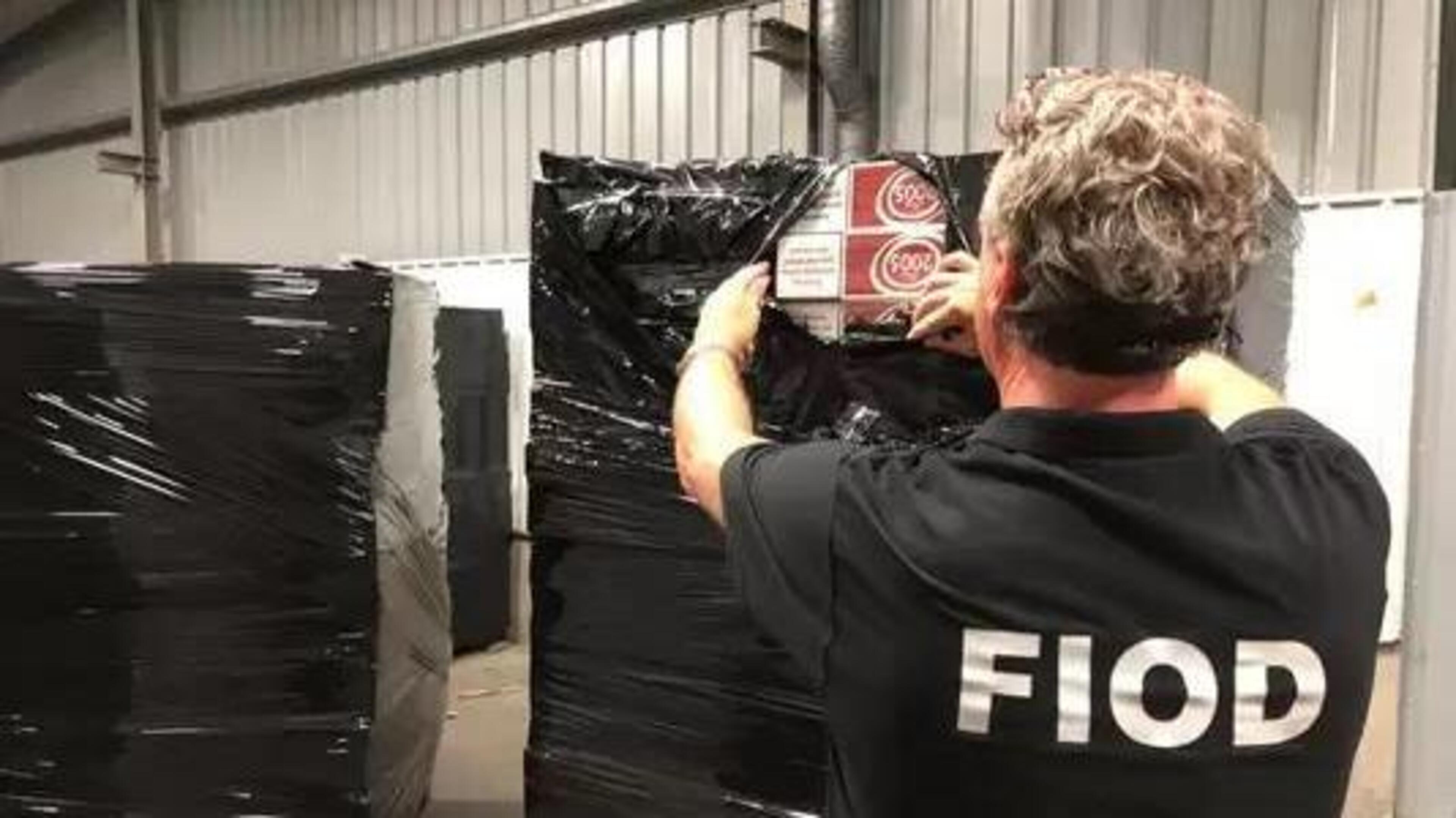 Erectiepillen en sigaretten: FIOD pakt man (61) in Swalmen op voor illegale handel