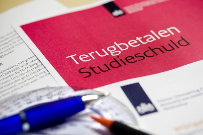 De politiek heeft studenten van de zogeheten pechgeneratie blij gemaakt