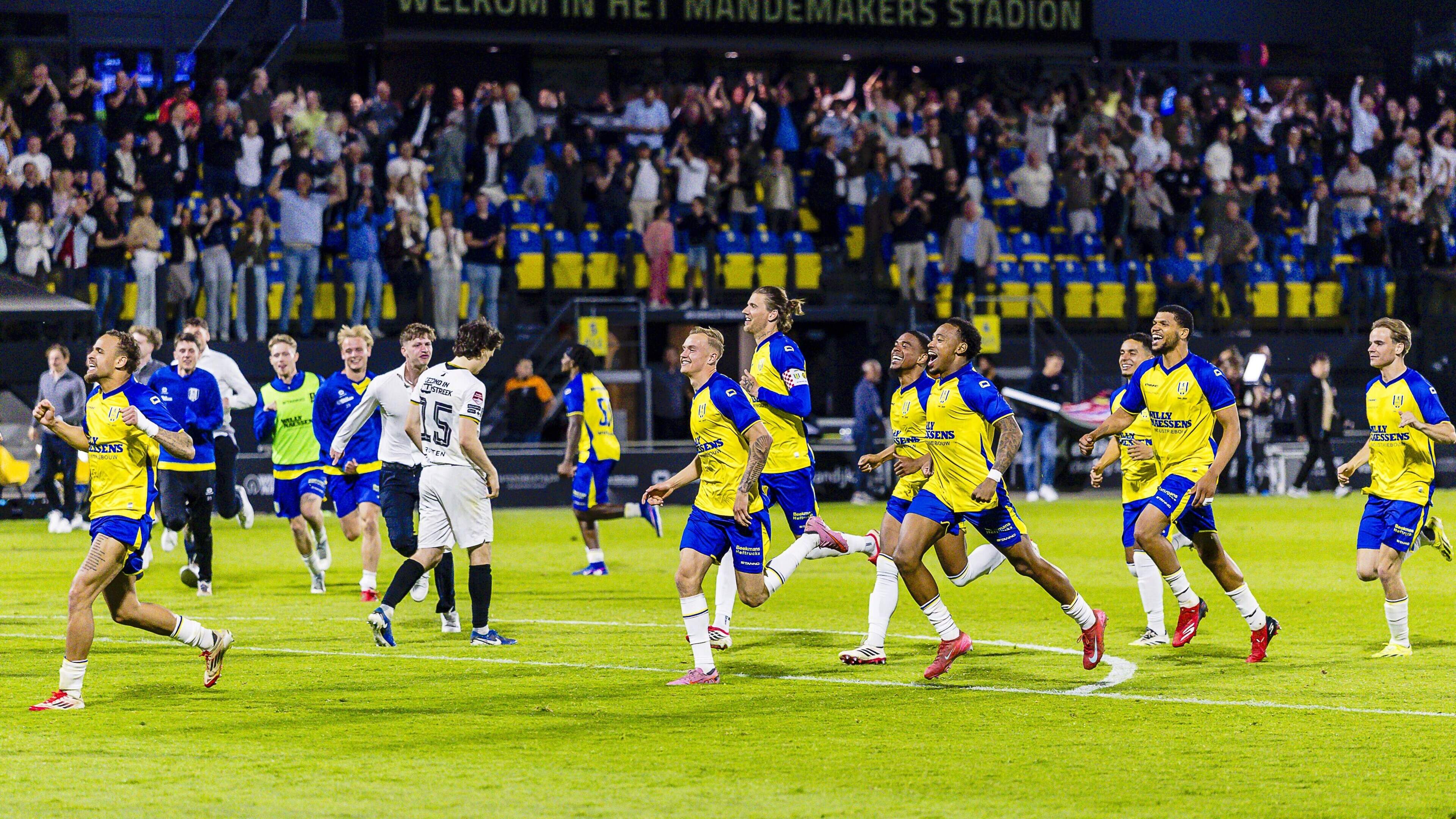 Roda geeft winst in slotseconden uit handen en verliest na penalty’s in play-offs