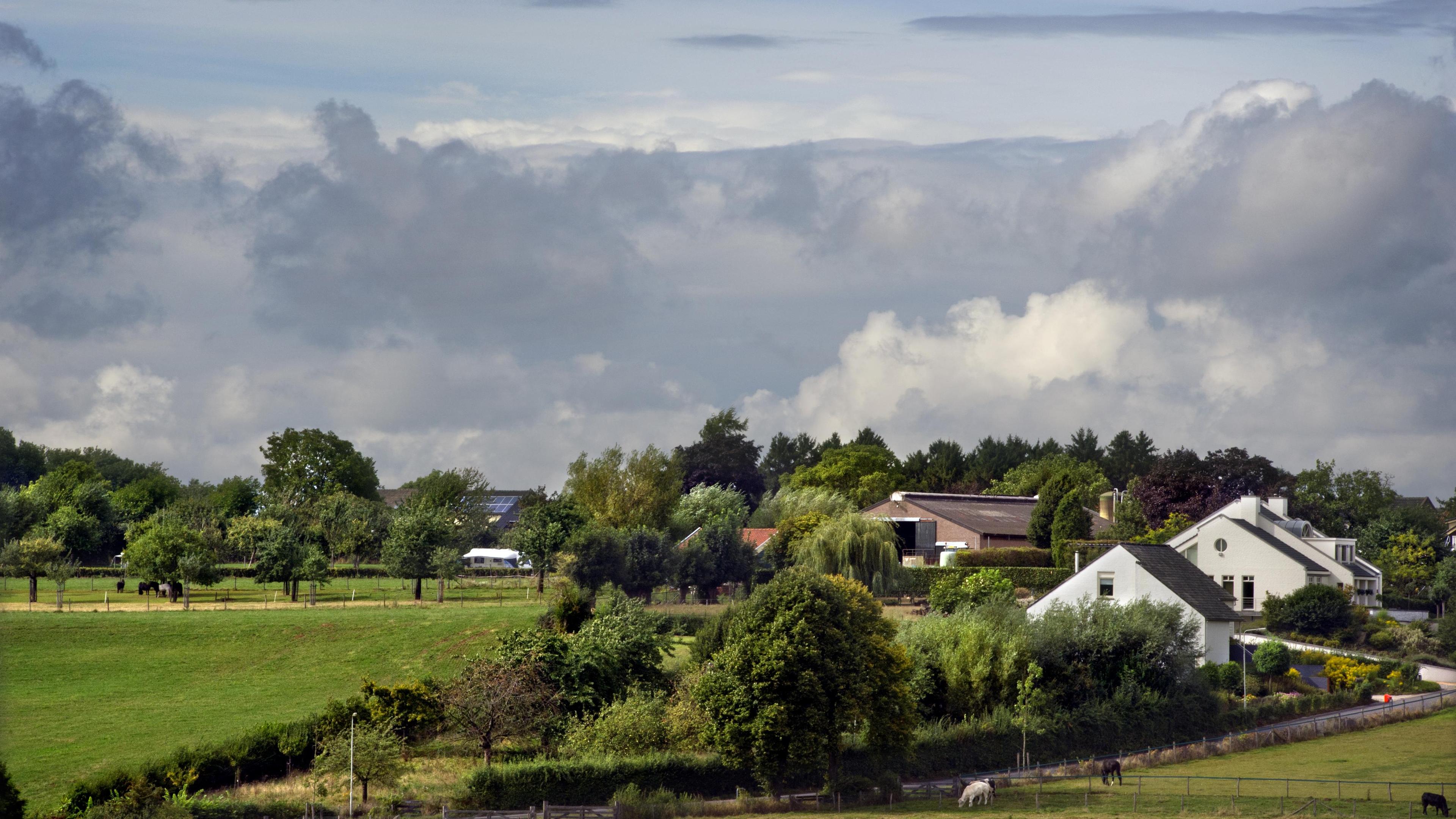 De kloof tussen stad en platteland is een geliefd, maar ook een gevaarlijk frame