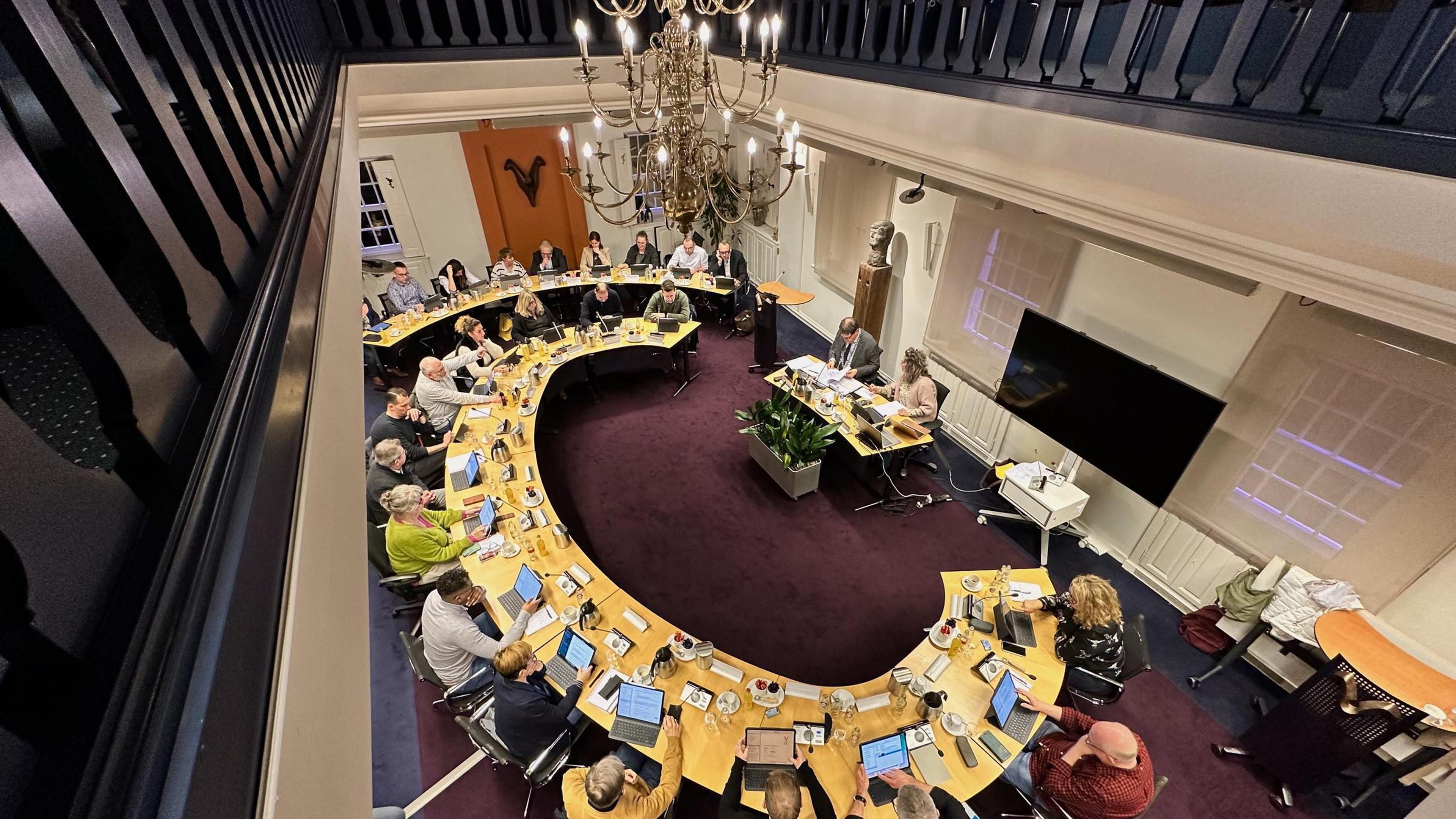 Raadsvergadering Vaals voor het eerst ‘live’ te volgen via beeld- en geluidsverbinding