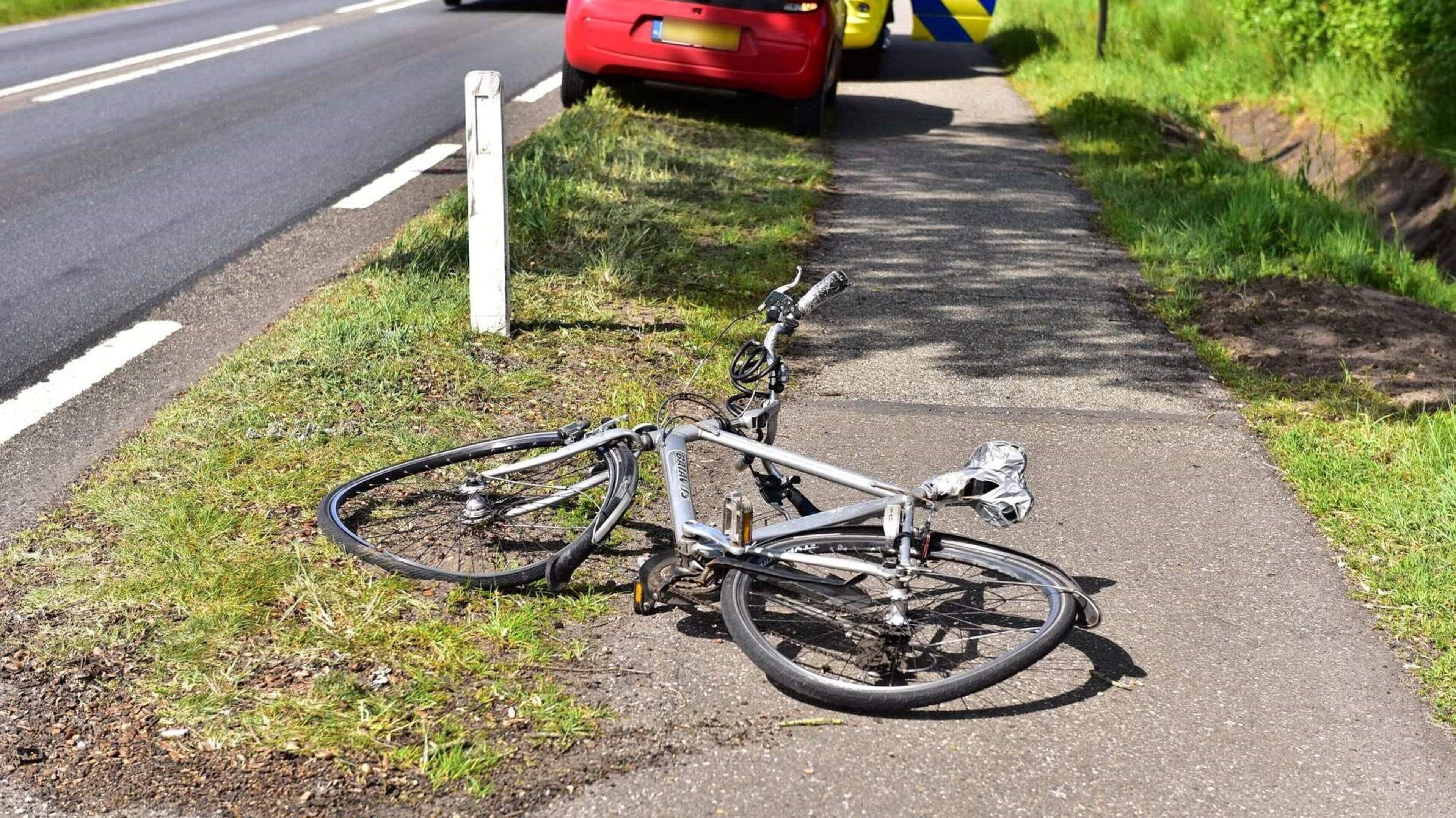Fietser geschept door auto in Kelpen-Oler