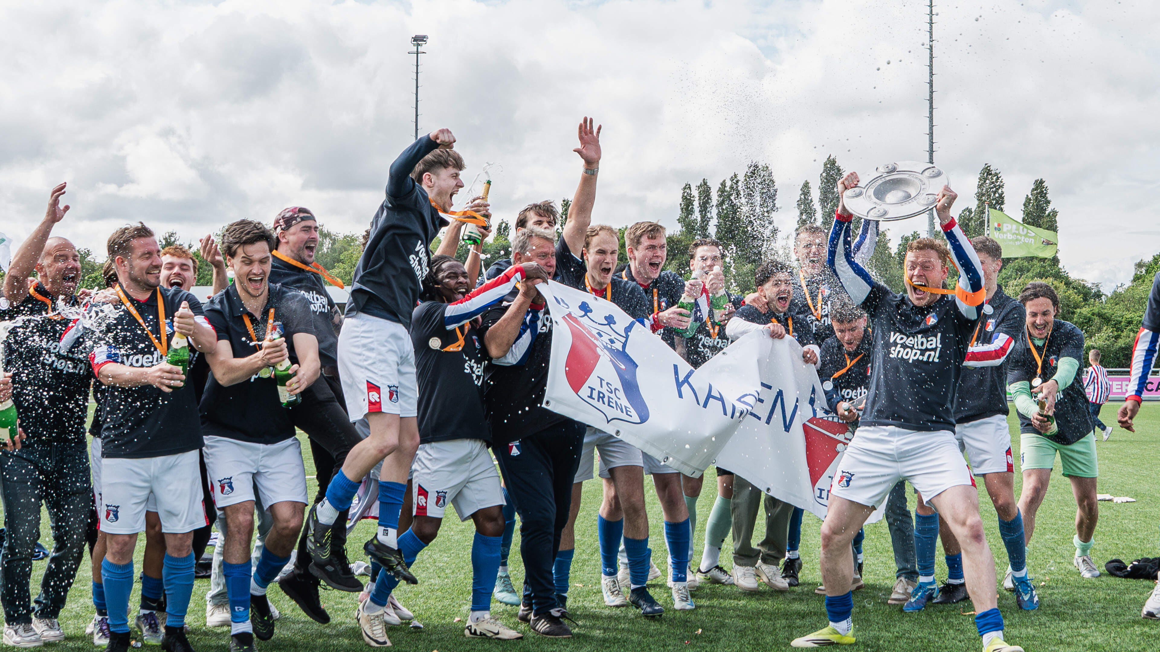 TSC Irene pakt kampioenschap met achtklapper en geeft DFO’20 en FC Oda het nakijken: ‘Prachtig, ik m