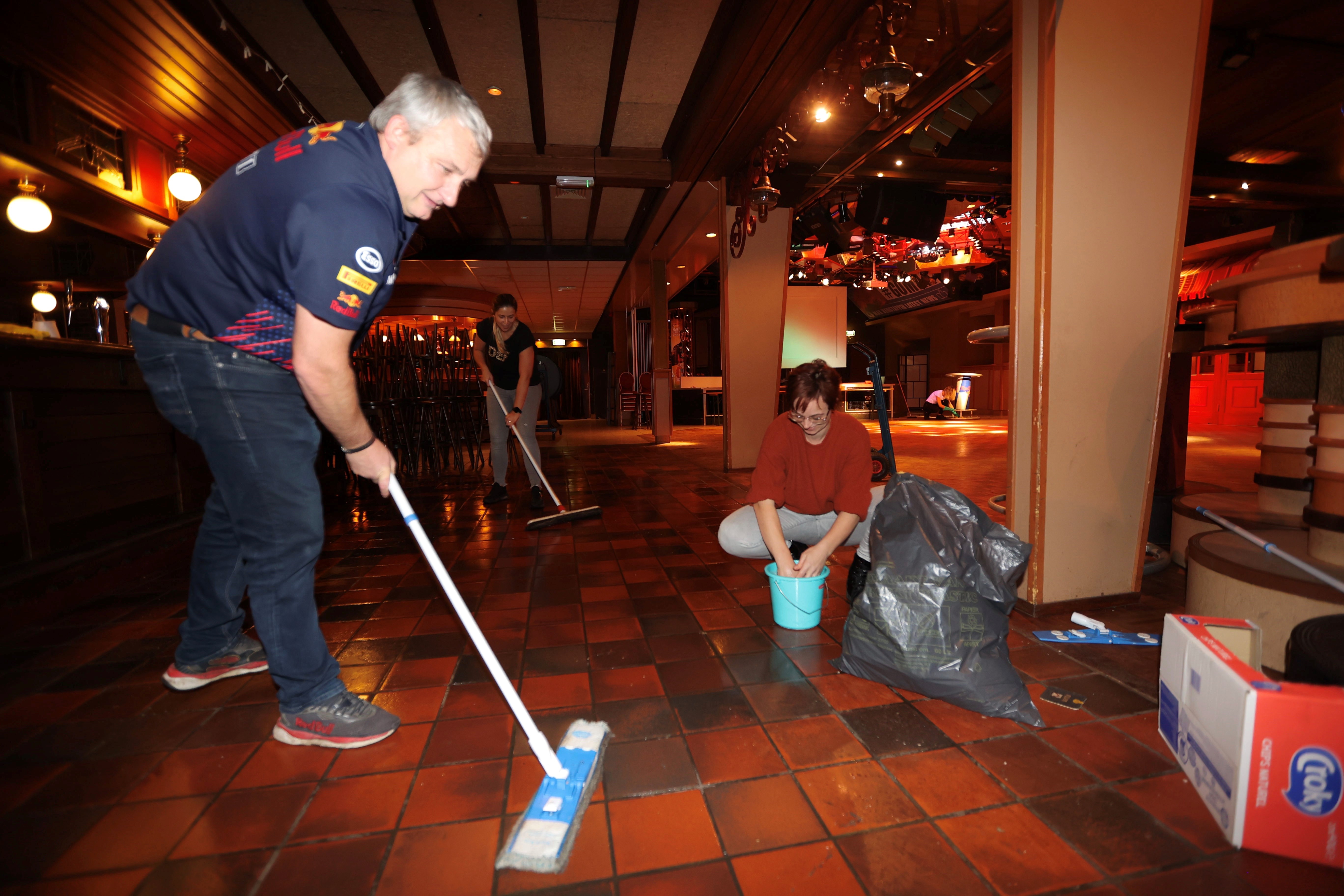 Café-zaal Housmans in Montfort gesloten met carnaval: ‘Kunnen rookverbod niet handhaven’