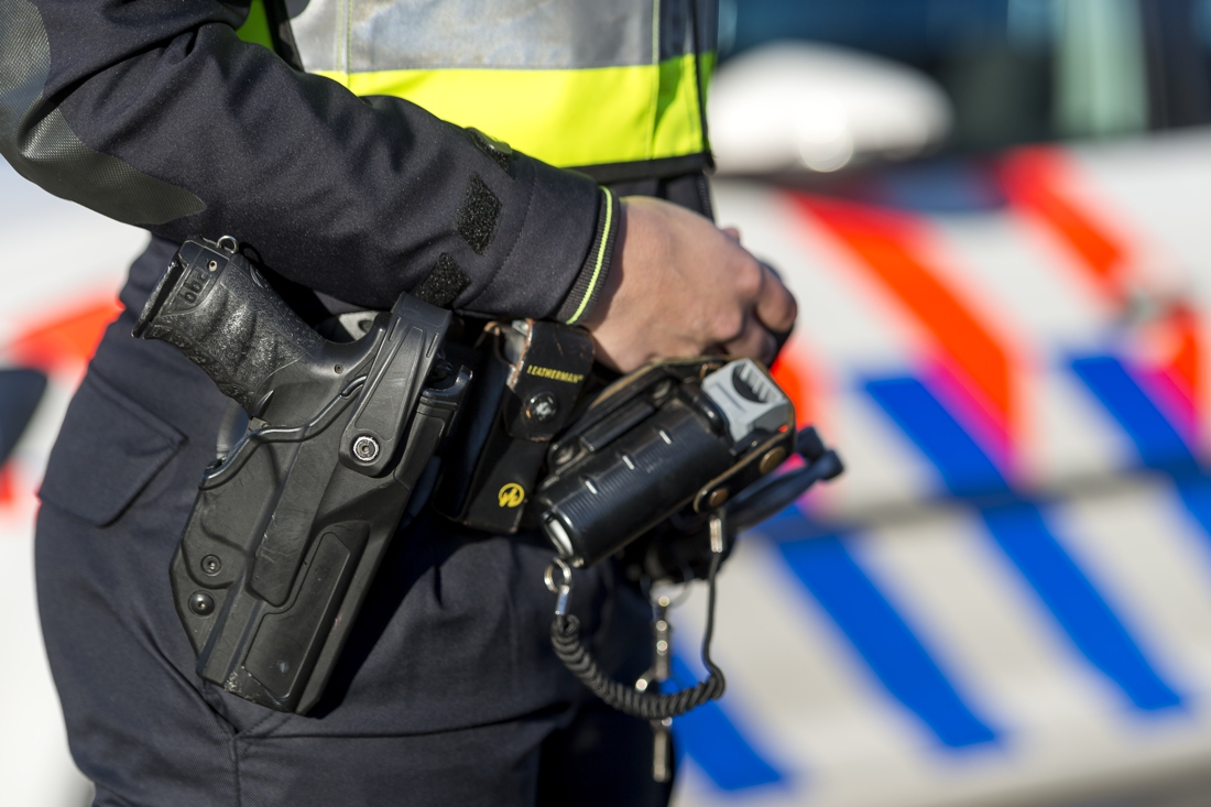 Grote hoeveelheid grondstoffen voor drugs in loods in Wellerlooi; eigenaar aangehouden