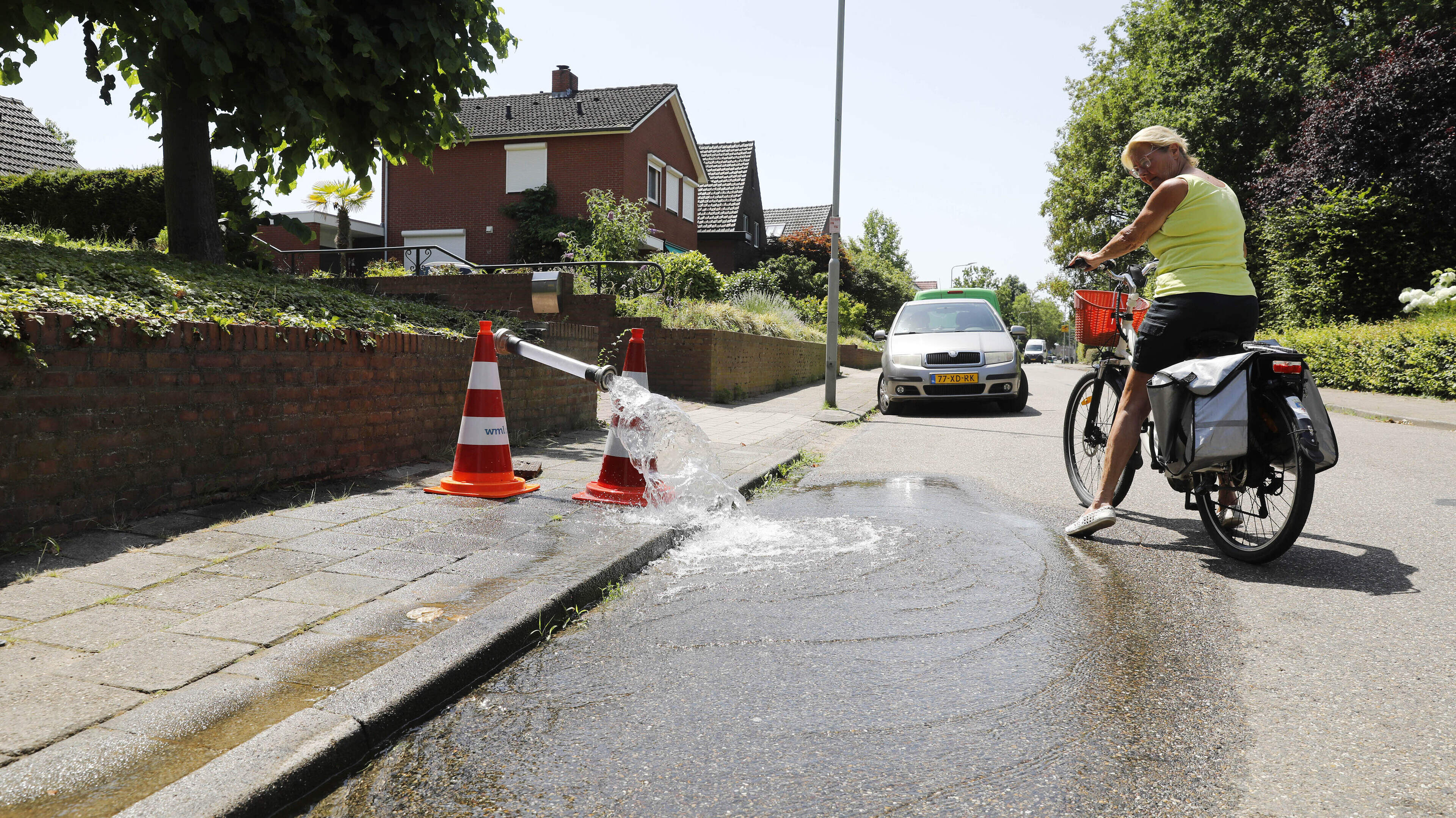 Midden in een superhittegolf loopt het drinkwater in Herten nog altijd met tienduizenden liters per 