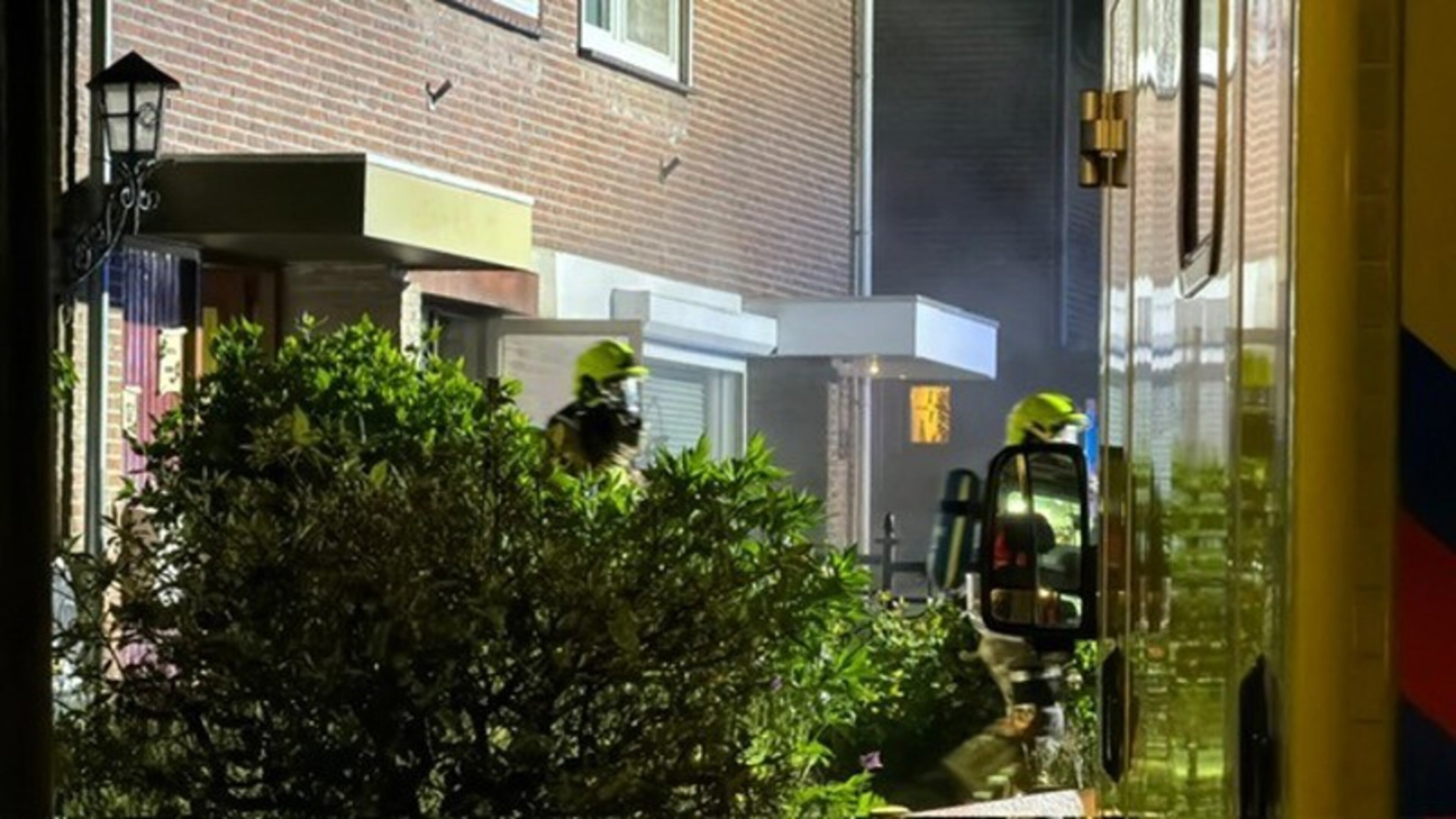 Woningbrand in Noorbeek: een gewonde persoon naar het ziekenhuis