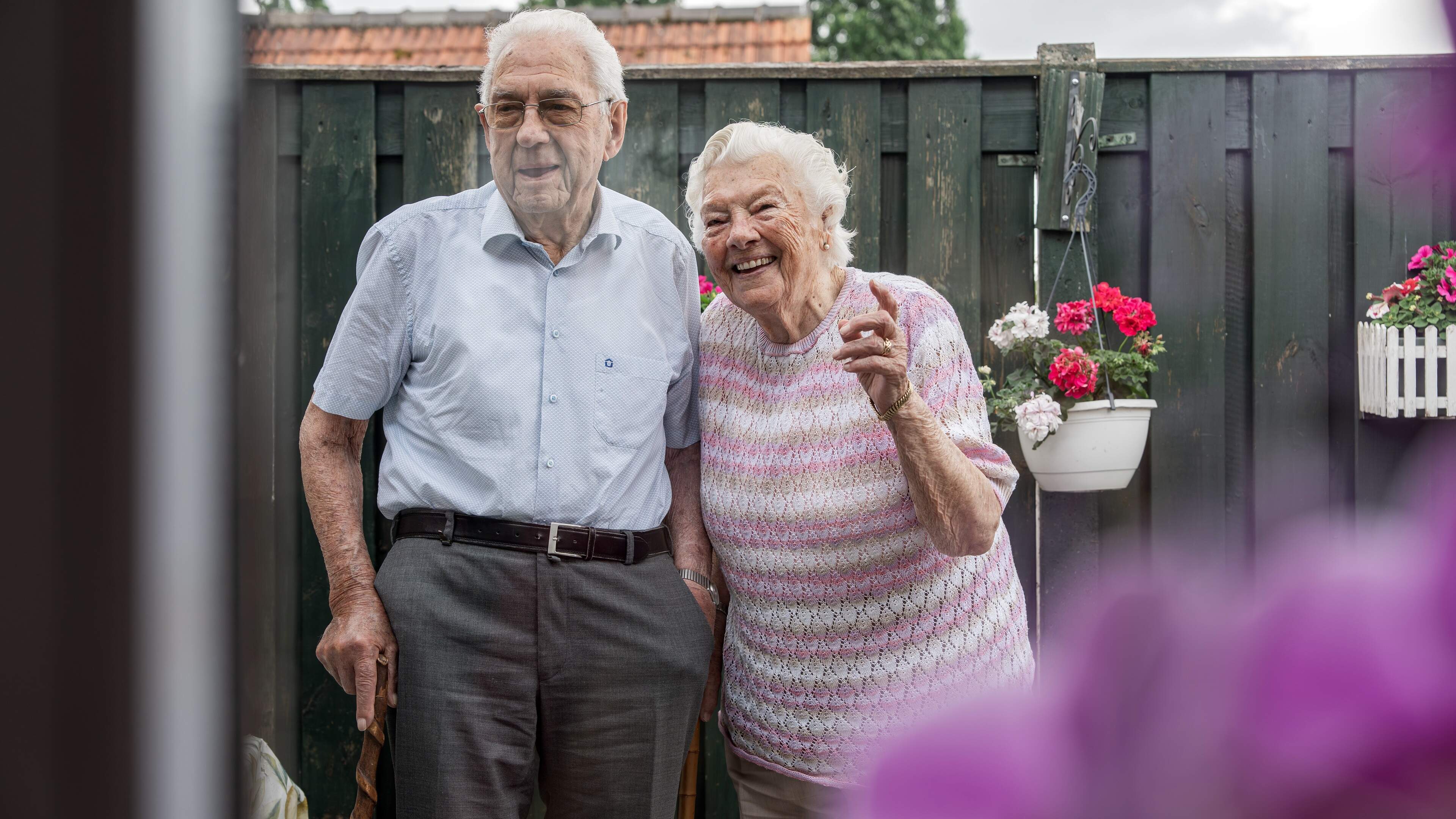 Bets (98) viel voor ‘grote’ Jan (101) uit Tienray en zijn ‘mooie tanden’, nu zijn ze 75 jaar getrouw