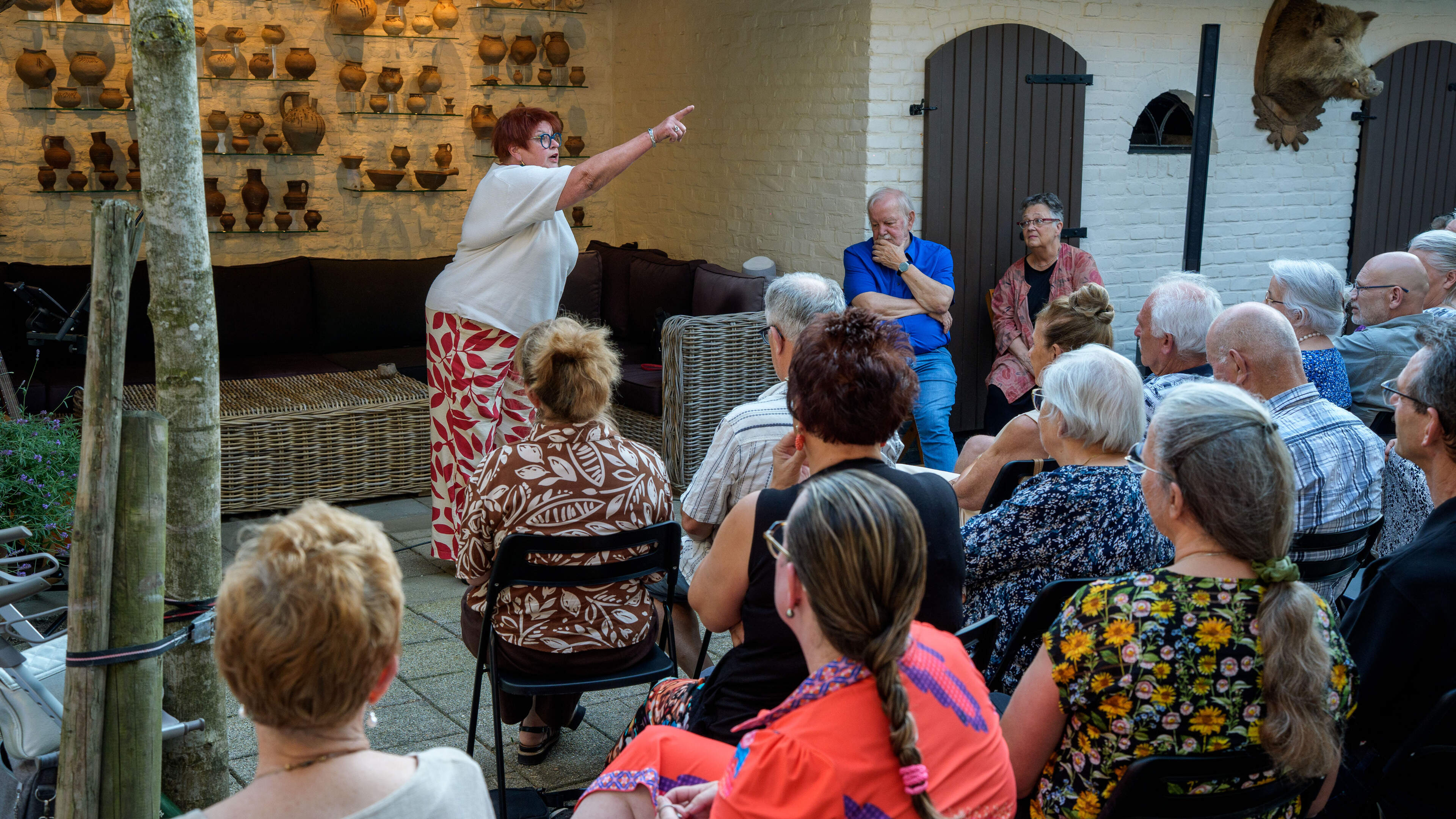Intiem theater in de achtertuin of woonkamer in Beekdaelen: ‘Hé, die mensen moeten ook bij ons naar 