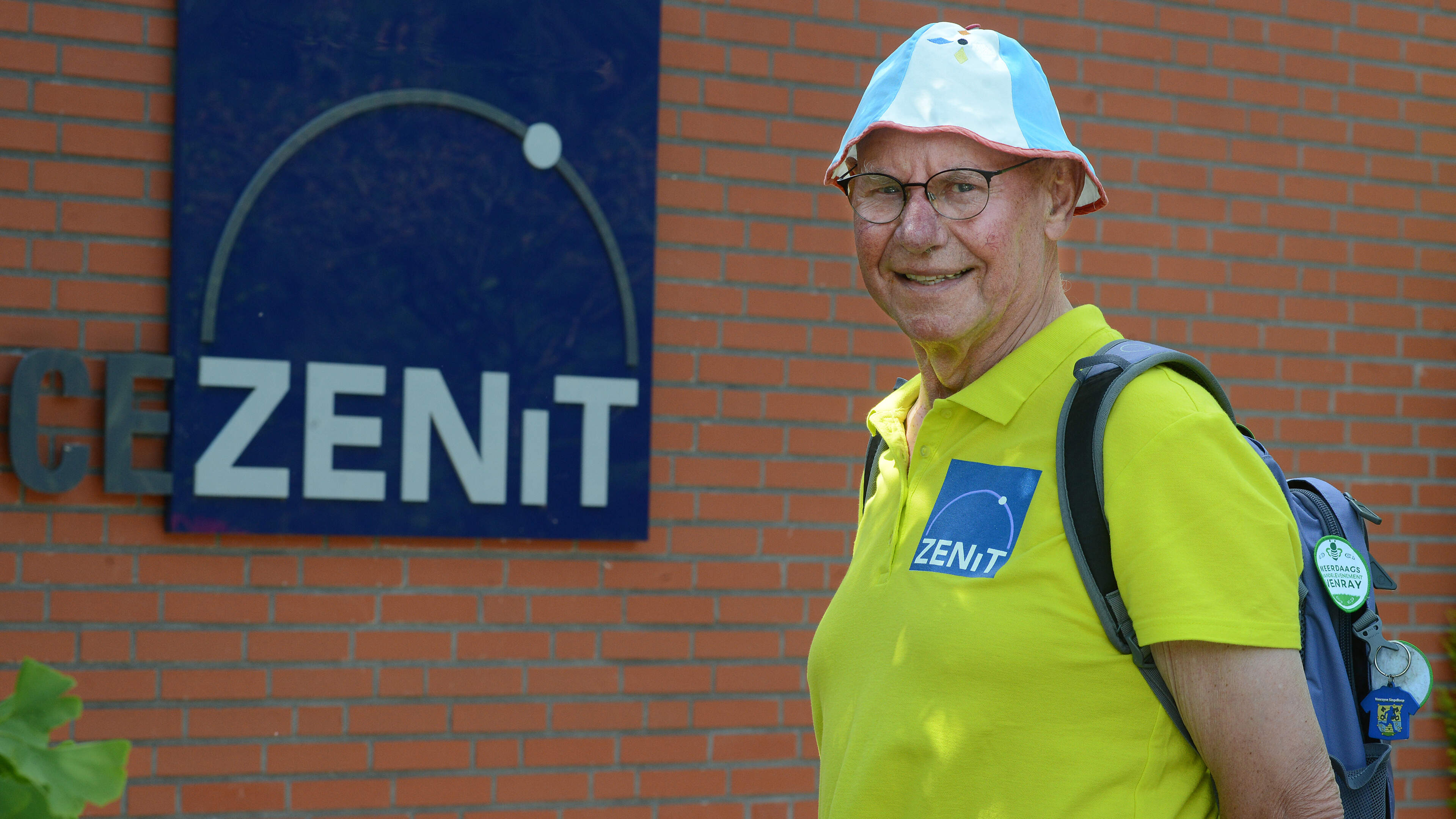 Koning beloont Venraynaar Piet Lensen voor vijftig jaar inzet als vrijwilliger