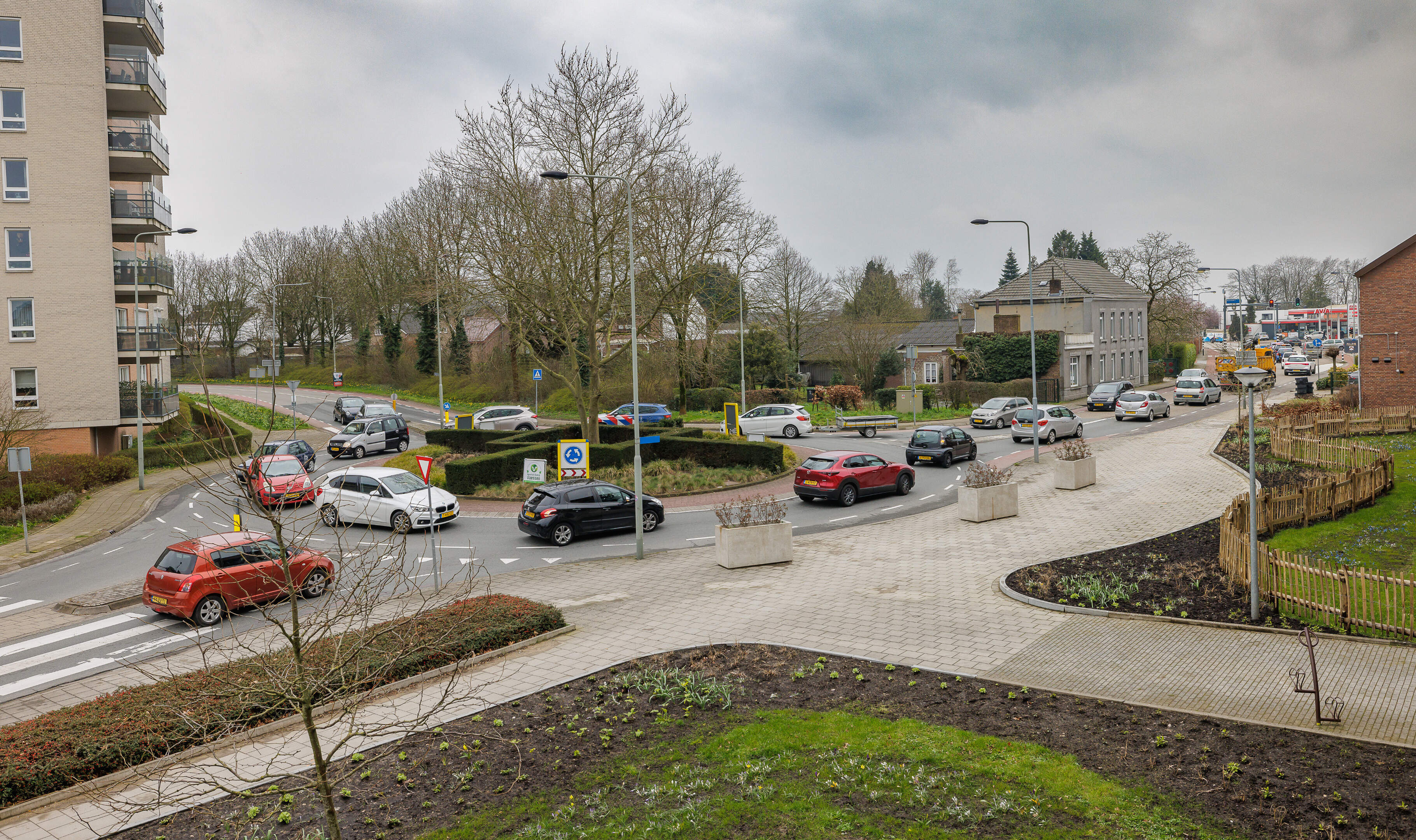 Max (35) uit Landgraaf maakt zich zorgen over aanhoudende verkeersdrukte in zijn straat: ‘Ik wil mij