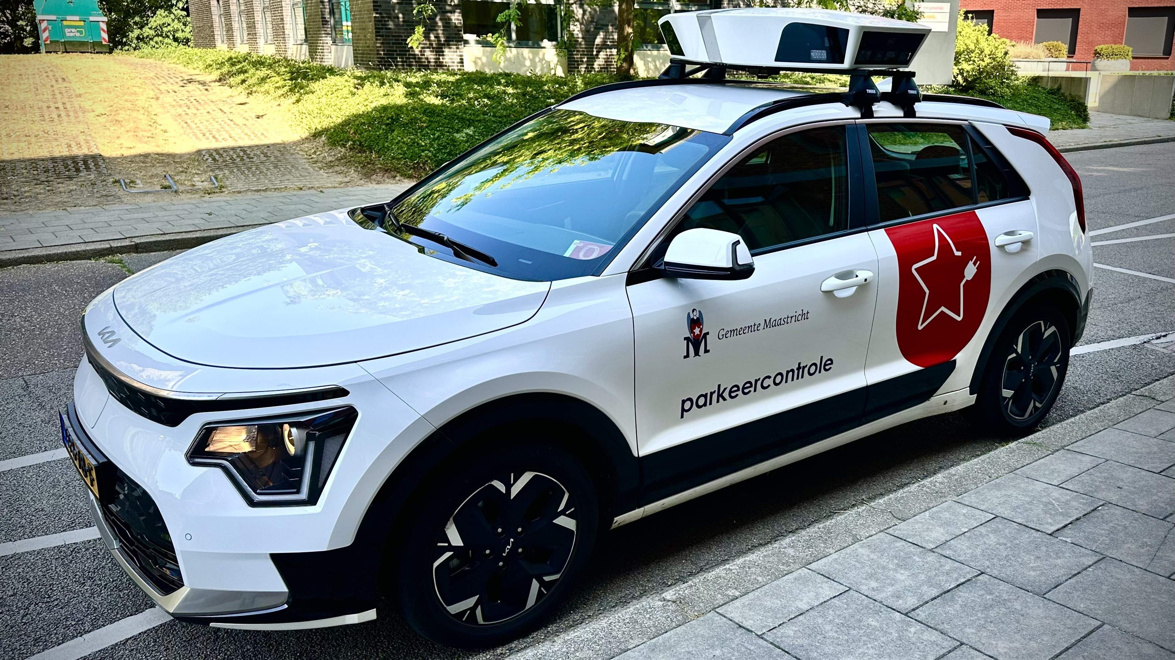 Camera-auto die duizenden kentekens per dag controleert in Maastricht roept woede op: ‘Wanneer je ne