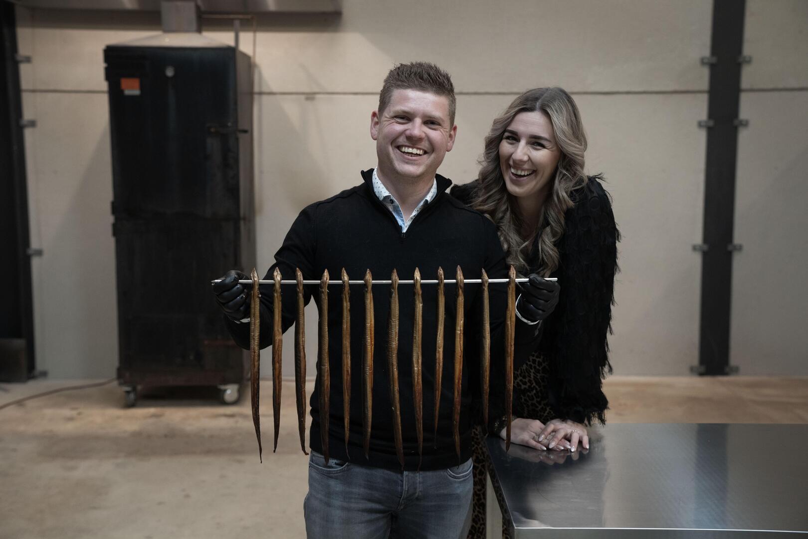 Van kantoorbaan naar paling roken: Michelle (30) en Chris (34) uit ...