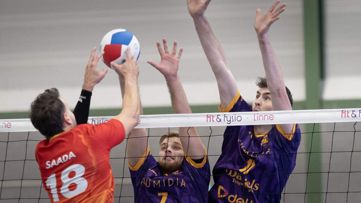 Volleybalmannen Limax verslaan Dynamo in vijf sets | De Limburger