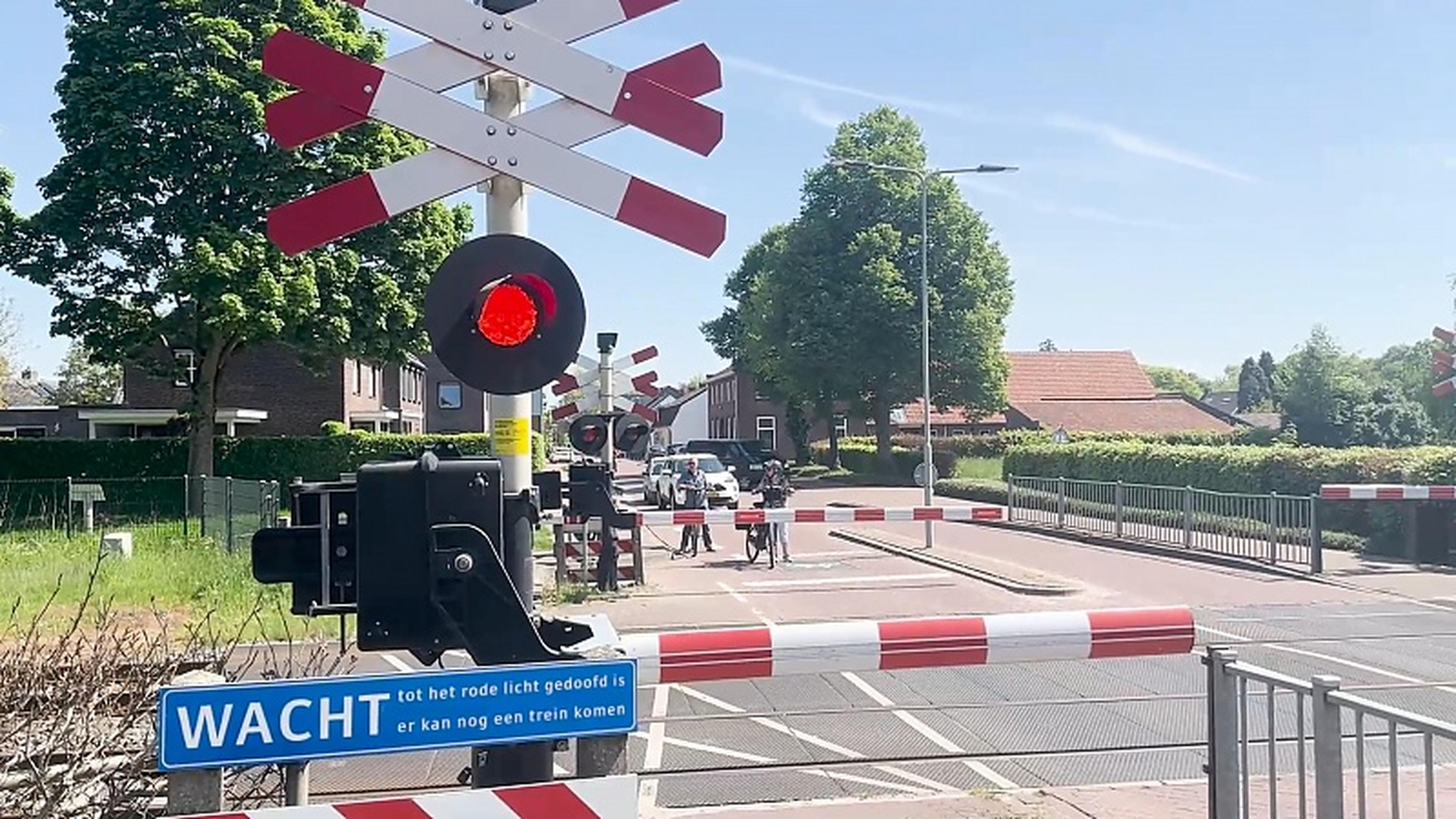 Problemen spoorwegovergang Oostrum