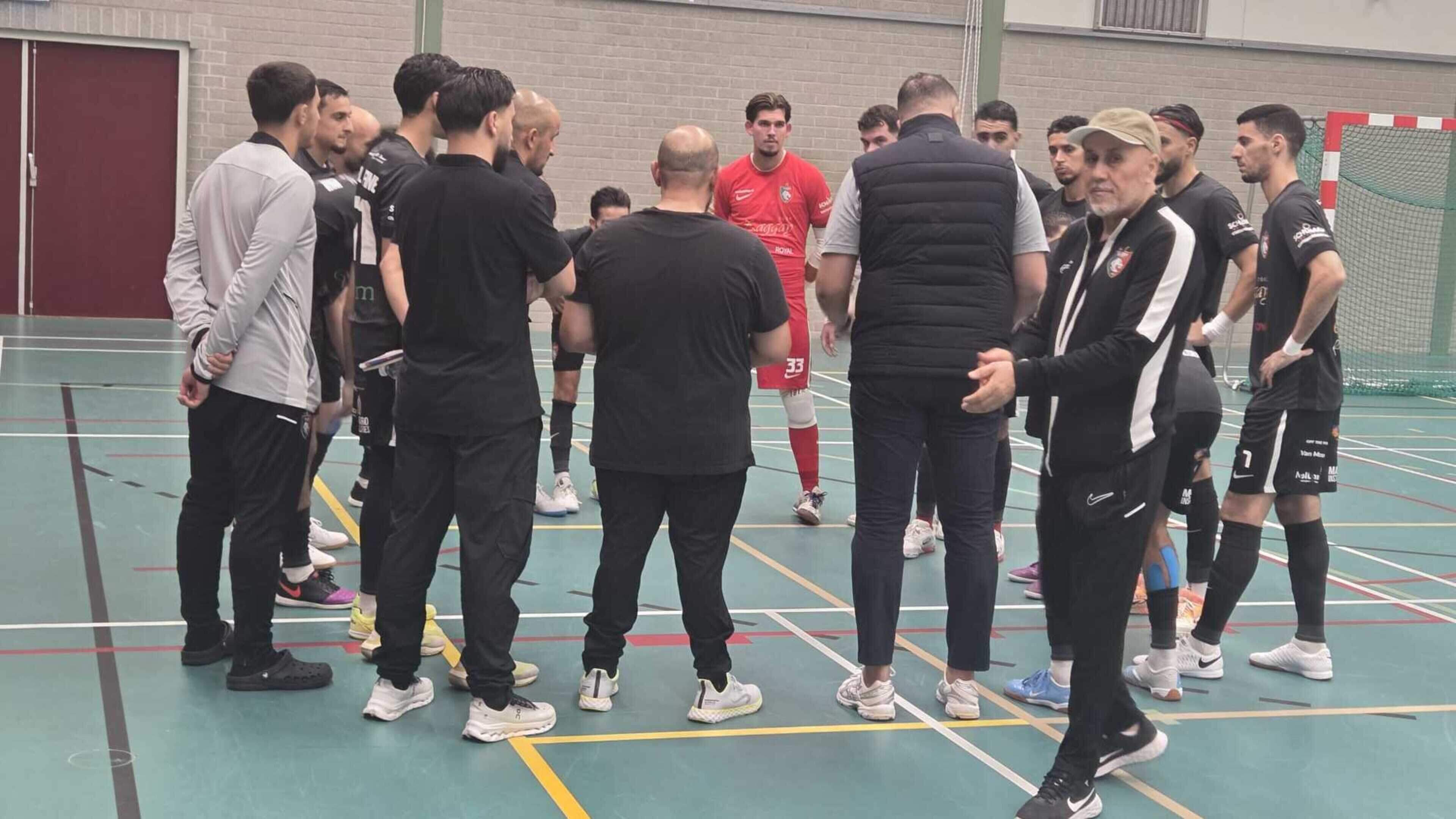 Tigers Roermond wint eerste competitieduel, maar swingt nog niet: ‘Maar de drie punten zijn wel binn
