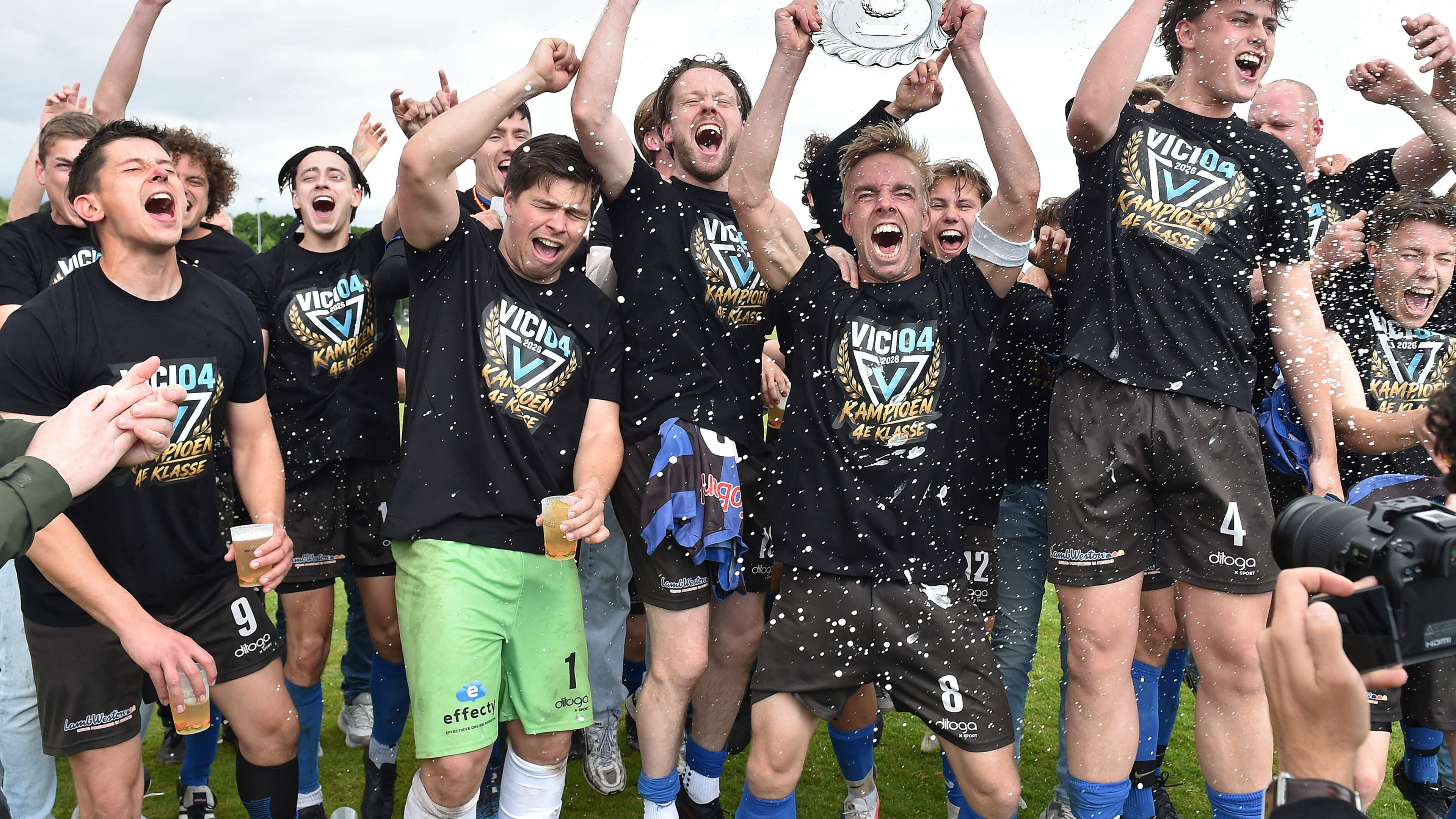 SVEB/Sporting ST pakt de titel en gaat als VICI 04 de derde klasse in: ‘Terechte kampioen’