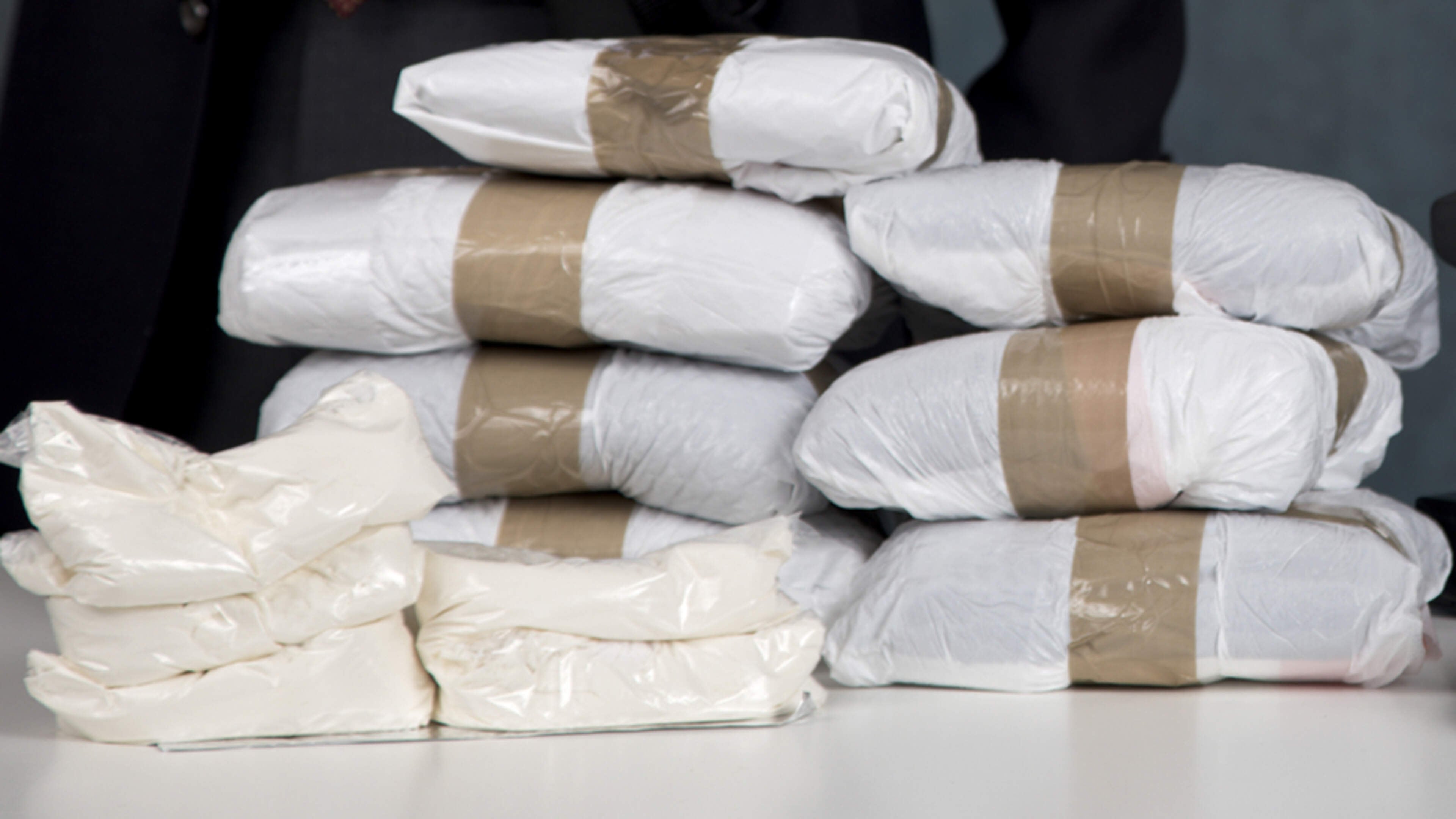 Verdachte Lile H. langer vast in zaak waarbij in Venlo 78 kilo cocaïne werd gevonden, partner mag pr