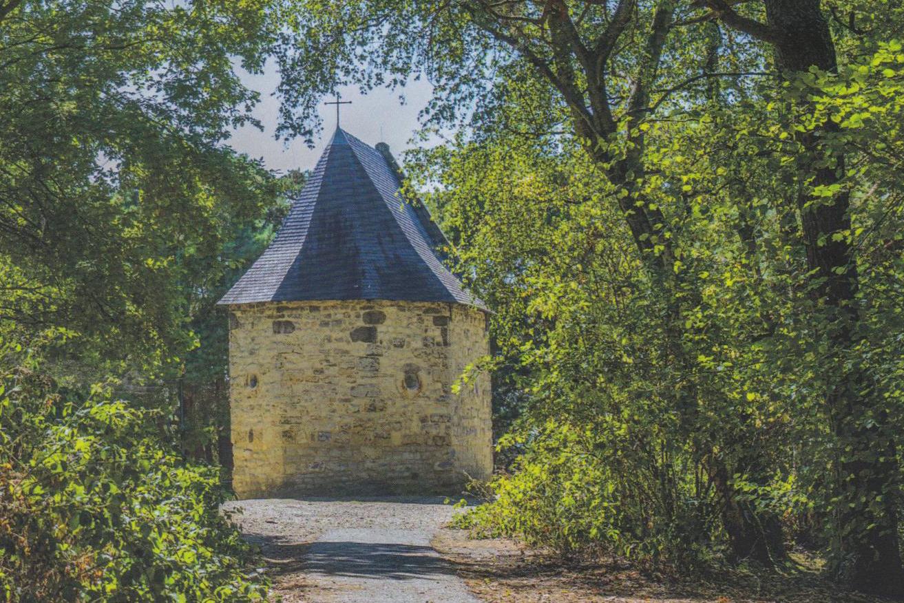 Nieuw boek Leonie Robroek: ‘De kapel op de Leenderberg’