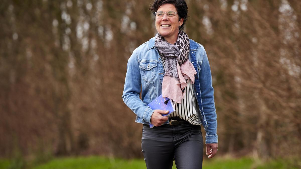 Ingrid uit Kessel schrijft 'Slaapbijbel' voor nachtelijke piekeraars: 'Beter slapen begint al bij het opstaan'