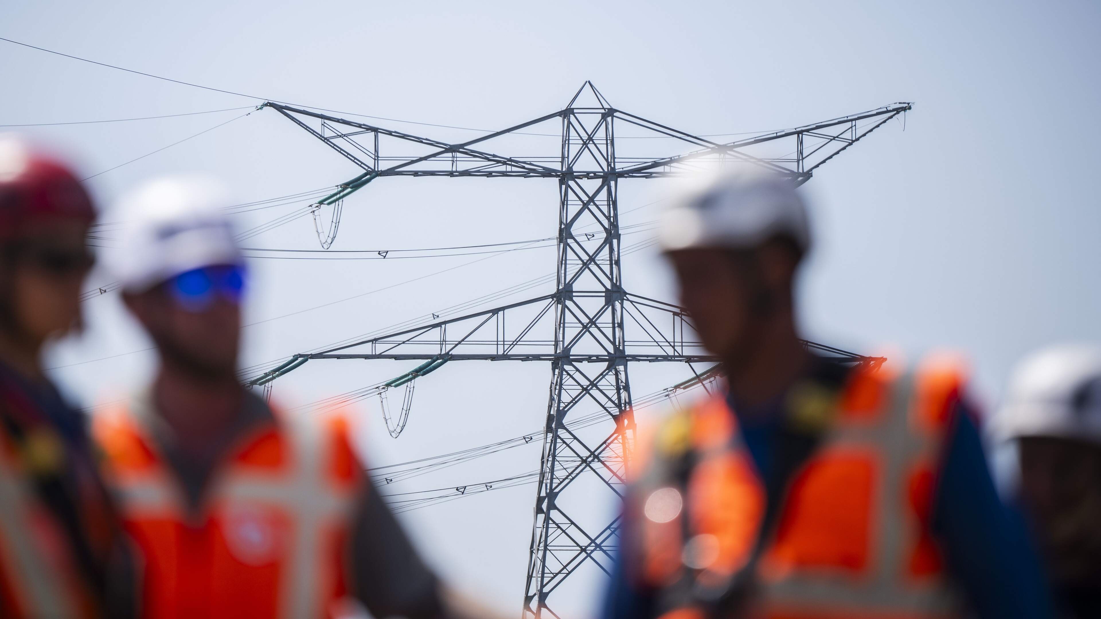 Nieuw hoogspanningsnet bij Klimmen wellicht ondergronds: ‘Voordelen voor landschap en magneetvelden’